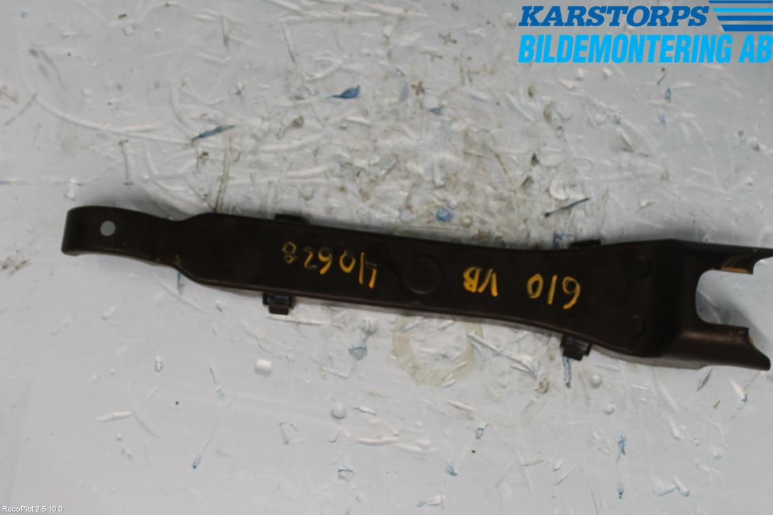 Mercedes-Benz MB C-KLASS (W205) 14-21 Bakaksel Momentstag