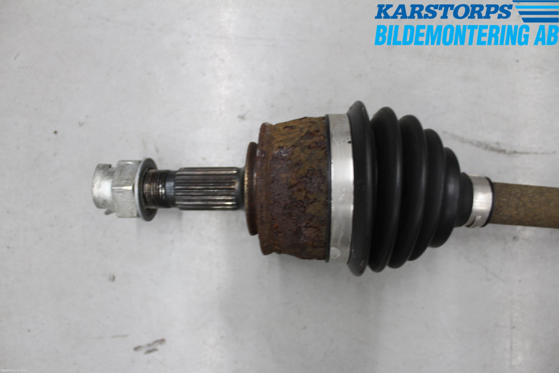 Fiat PUNTO 00-18 Drivaksel Foran Kompl Venstre