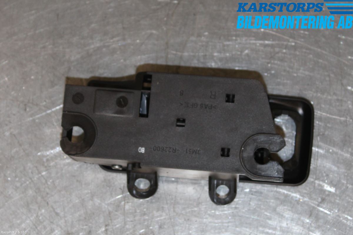 Ford FOCUS     04-07 Innr Dørhandtak H Indre