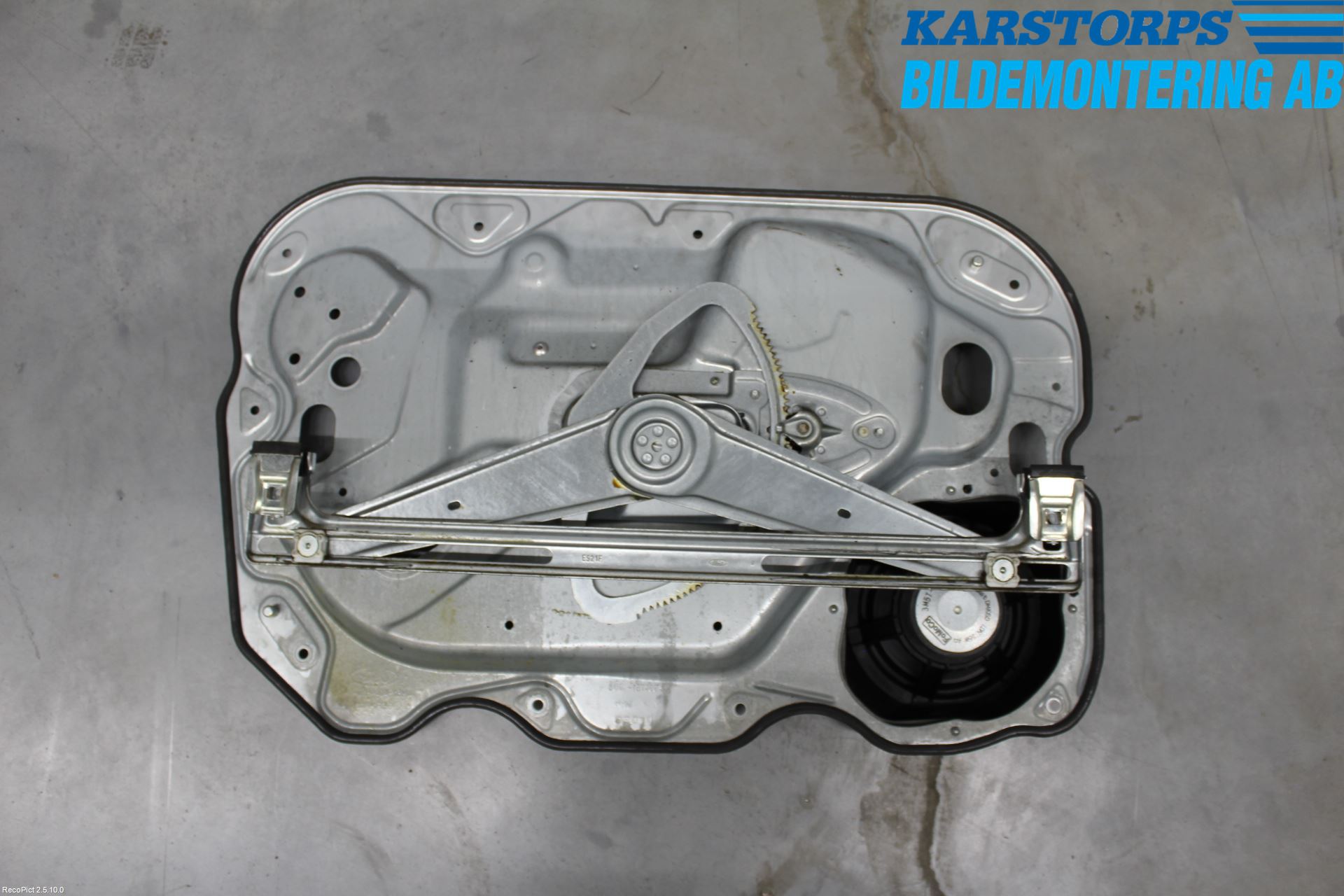 Ford FOCUS     04-07 Vindusheis El Komp