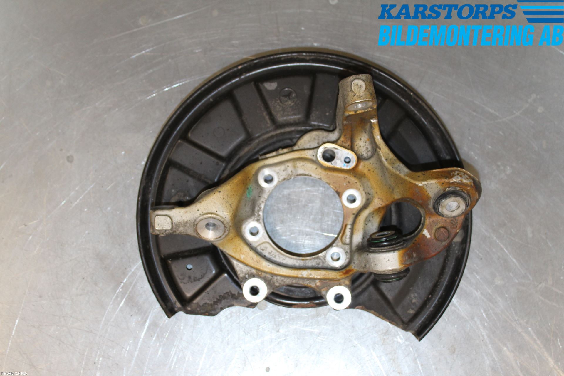 Mercedes-Benz MB E-KLASS (W212) 09-16 Spindel Vb