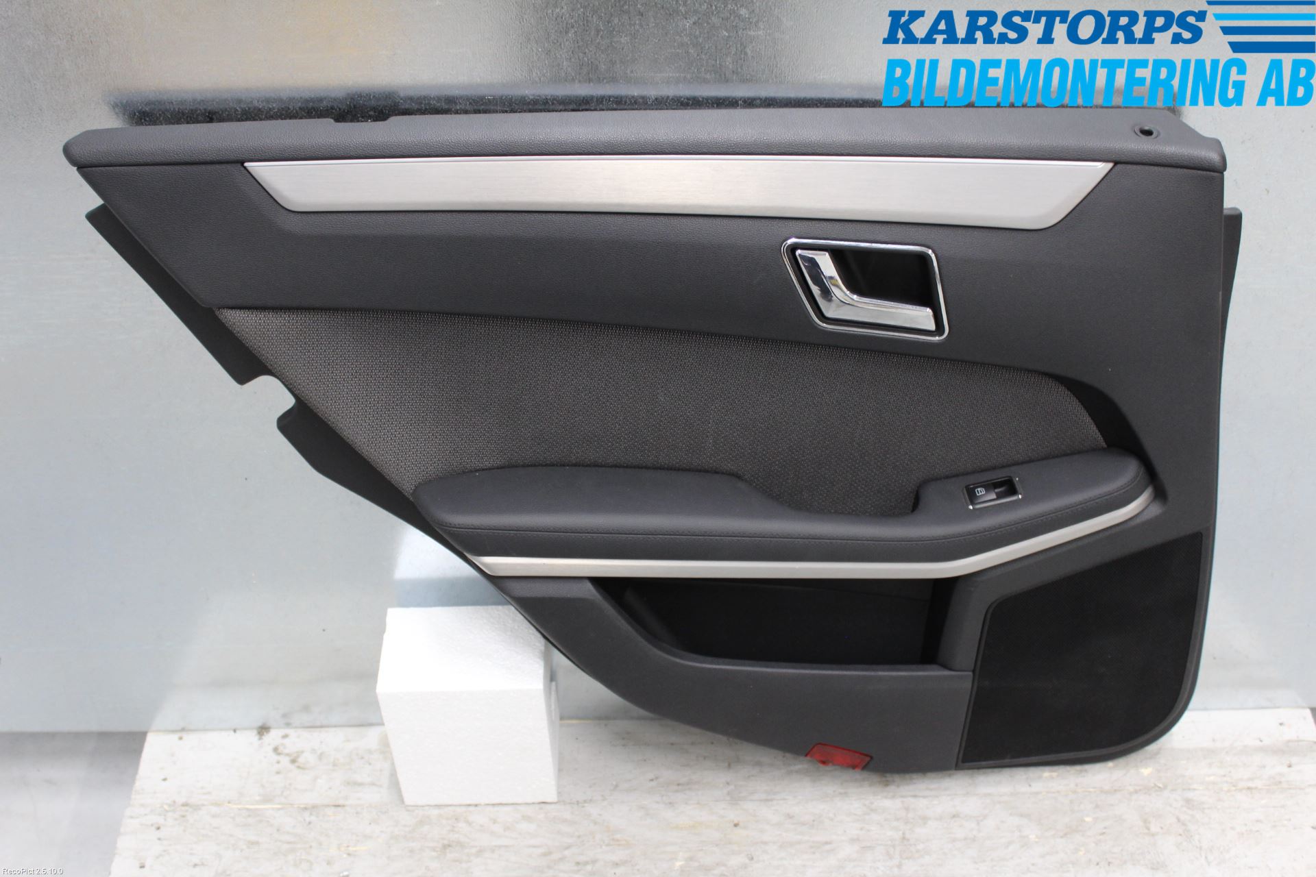 Mercedes-Benz MB E-KLASS (W212) 09-16 Innr Dørtrekk Venstre