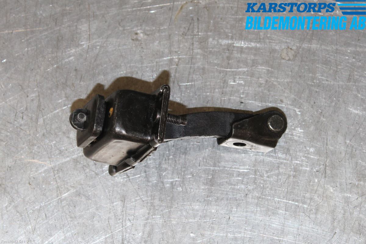 Saab 9-5     06-10 Dørstopper