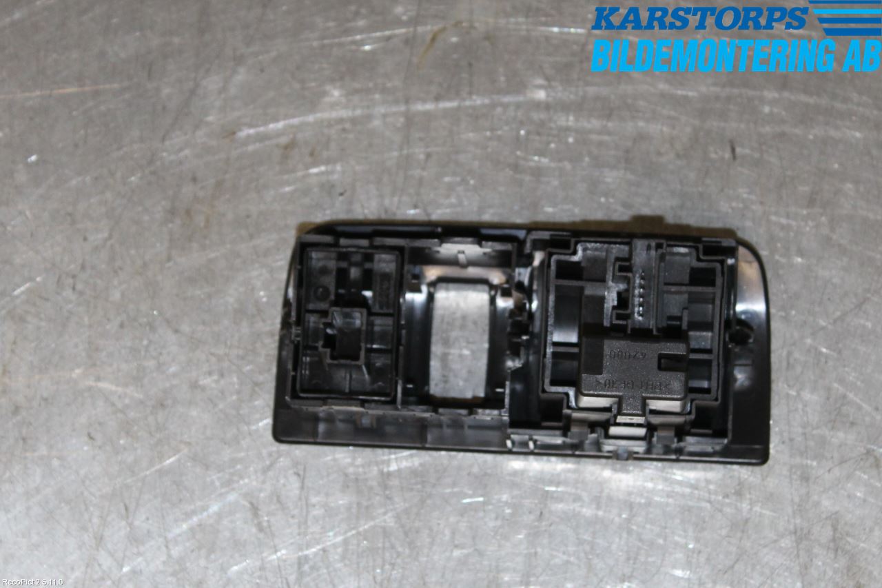 Renault MEGANE III 09-15 Frontlykt Lysspredderreg