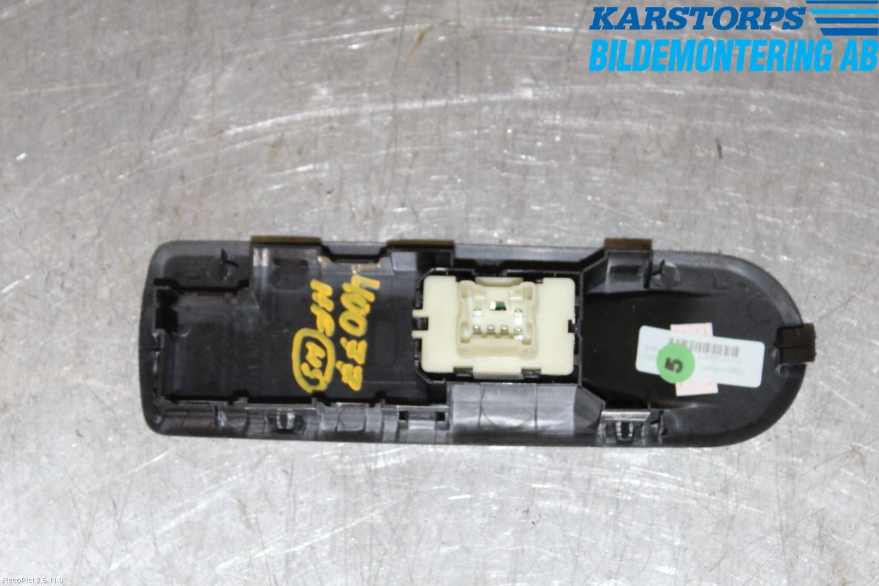 Renault CLIO IV 12-16 Bryter Vindusheis
