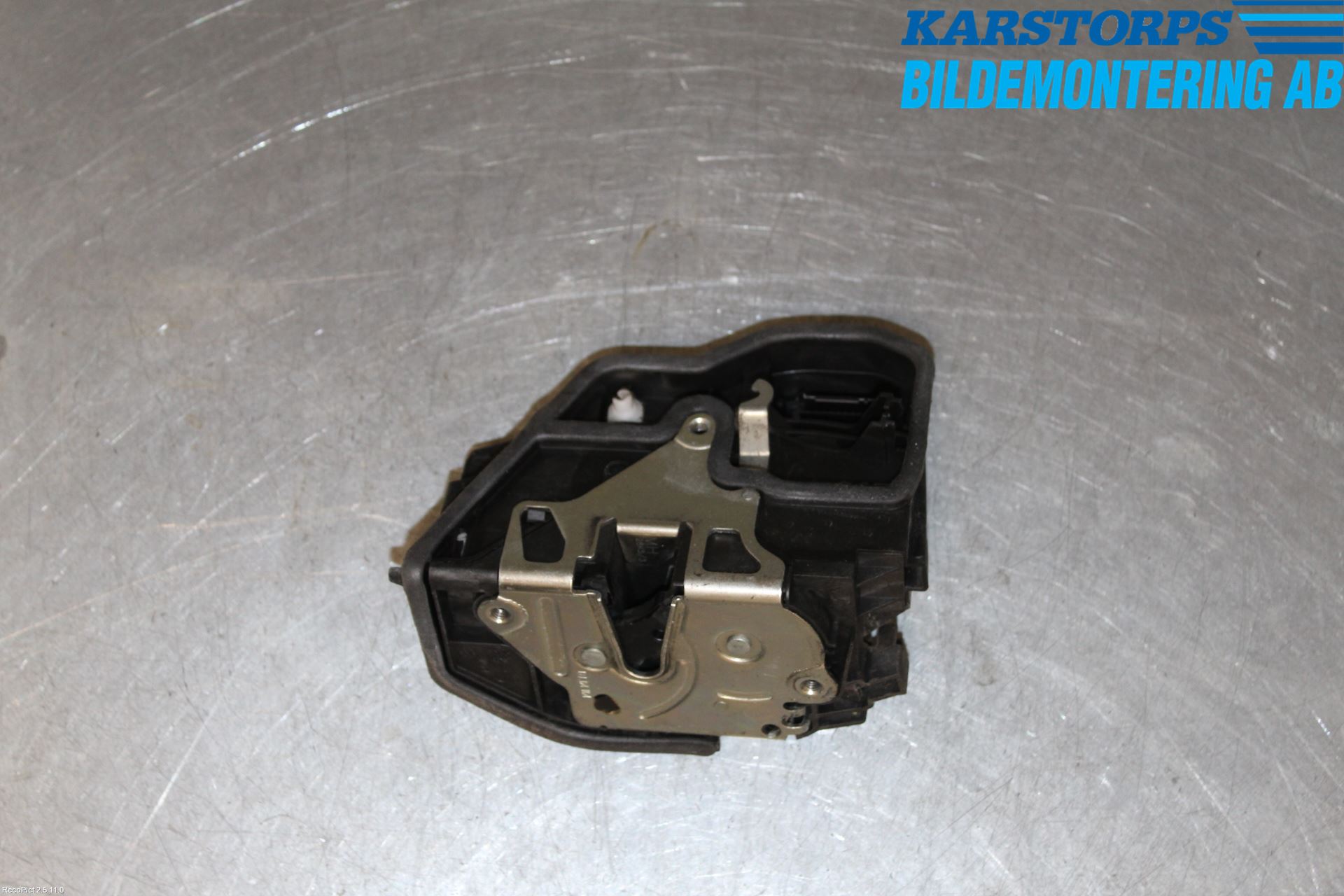BMW 1 E87/81 5D/3D 03-11 Dørlås - Låsekasse