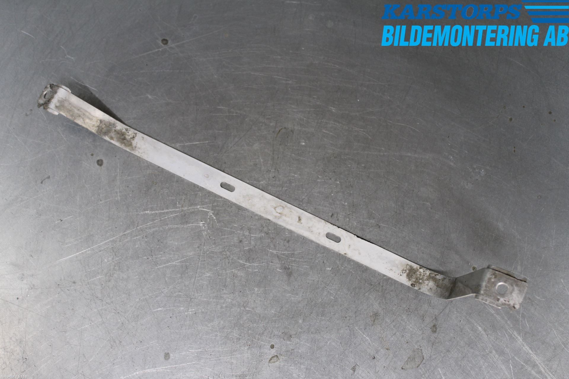 Volkswagen VW PASSAT CC 08-16 Drivstofftank Bånd-Feste