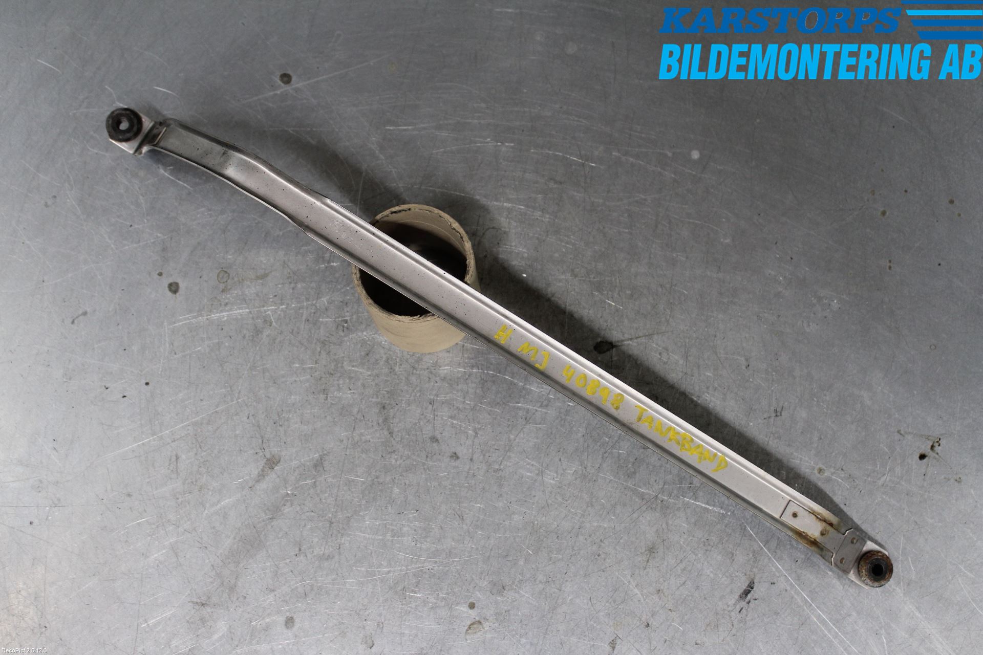BMW 1 E87/81 5D/3D 03-11 Drivstofftank Bånd-Feste
