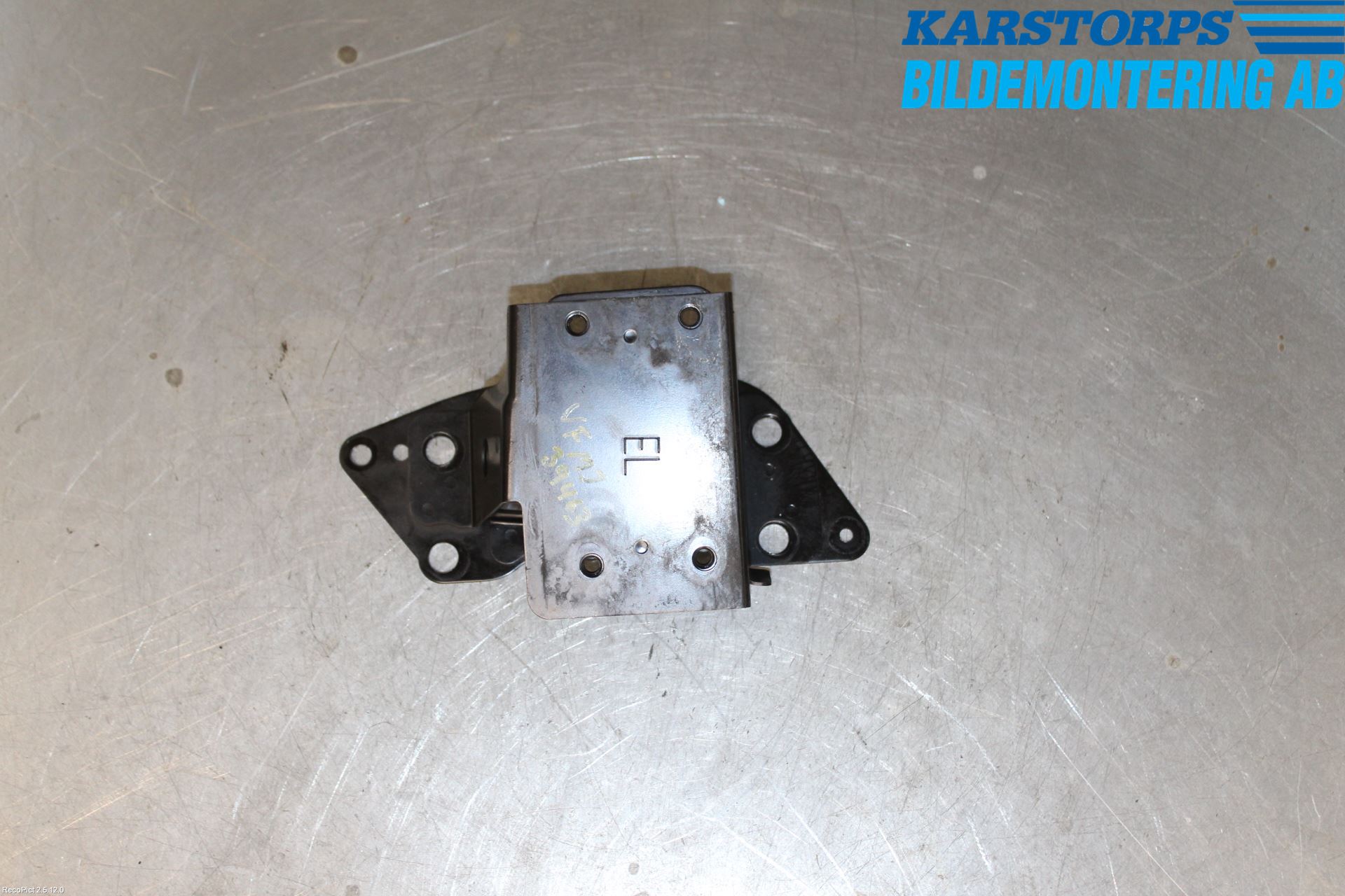 Nissan 350Z Støtfanger Foran Feste