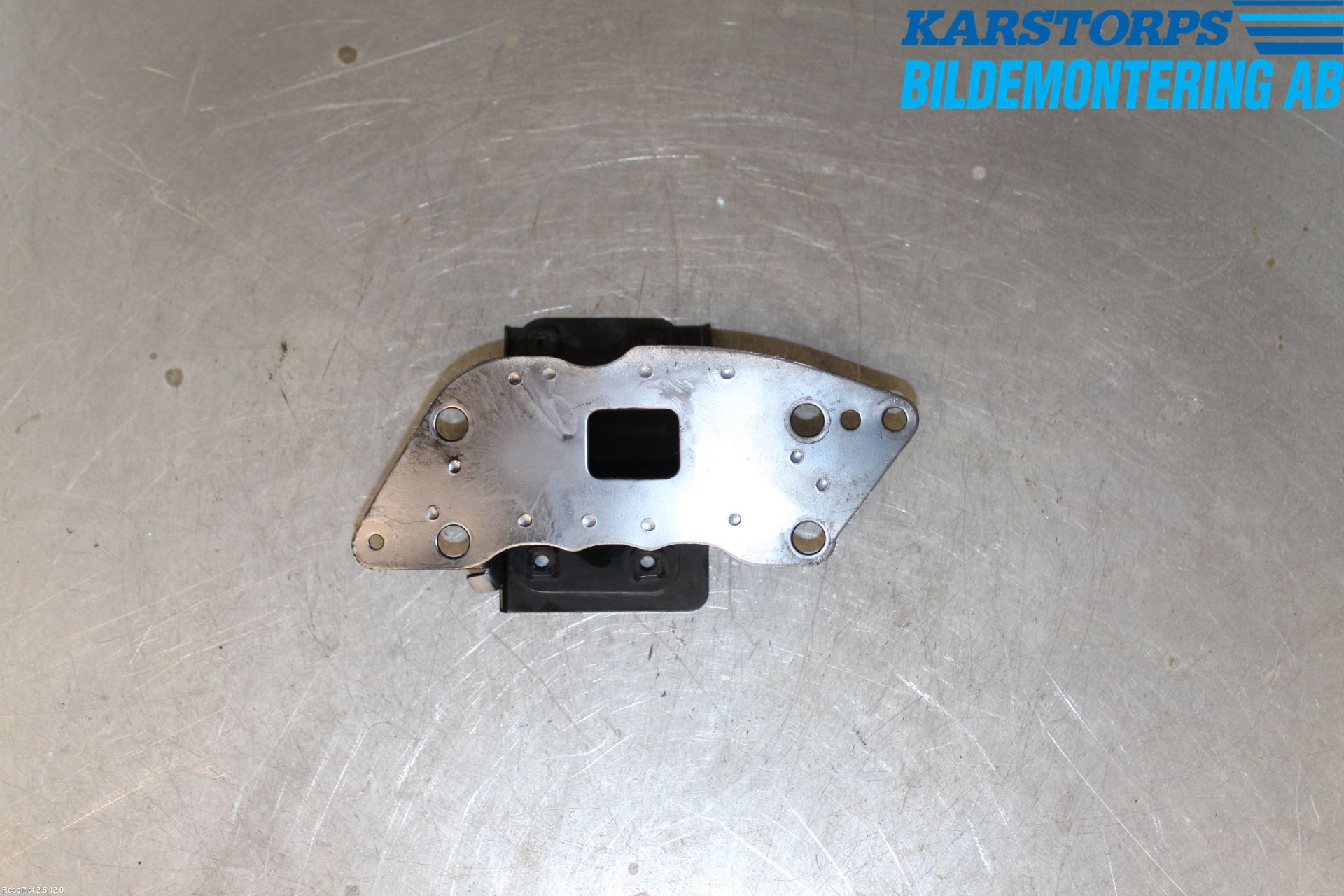 Nissan 350Z Støtfanger Foran Feste
