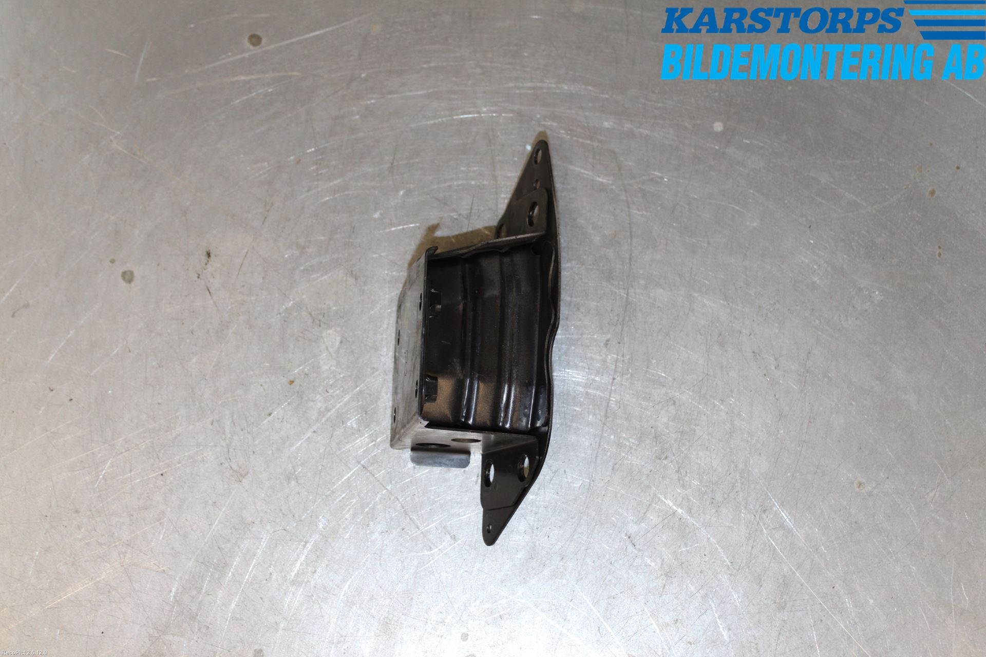 Nissan 350Z Støtfanger Foran Feste
