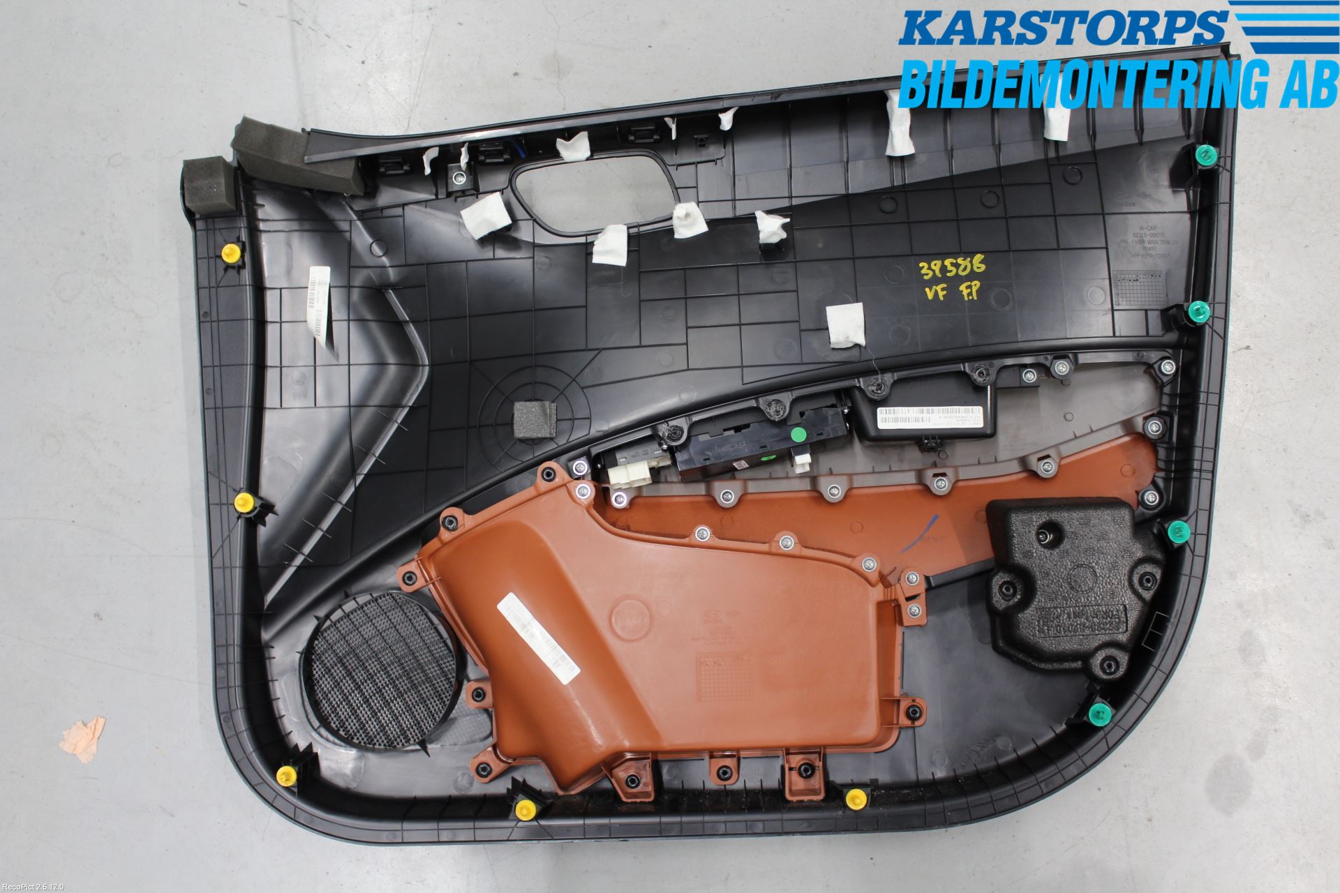 Hyundai i10 BA 14-16 Innr Dørtrekk Venstre