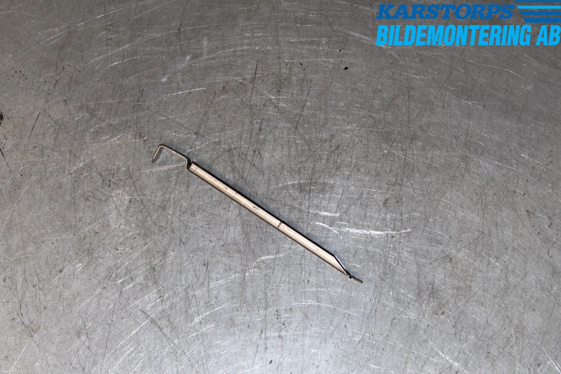 Volvo V50 08-12 Frontlykt Holder-Feste