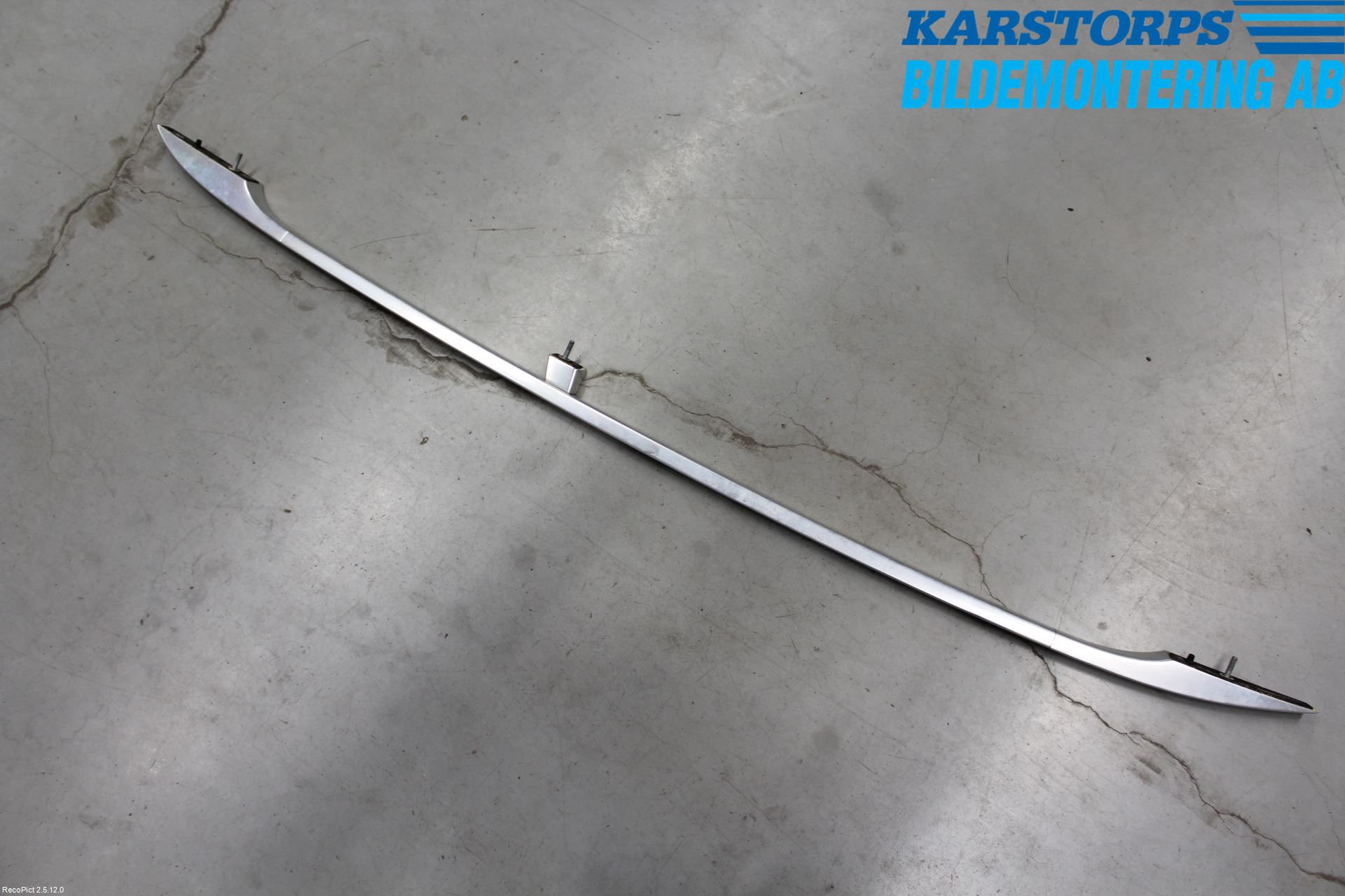 Volkswagen VW PASSAT 05-11 Takrails - Stativ