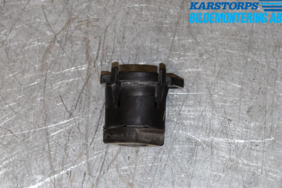 Volvo V50 08-12 Radiator Feste - Ramme - Bjelk