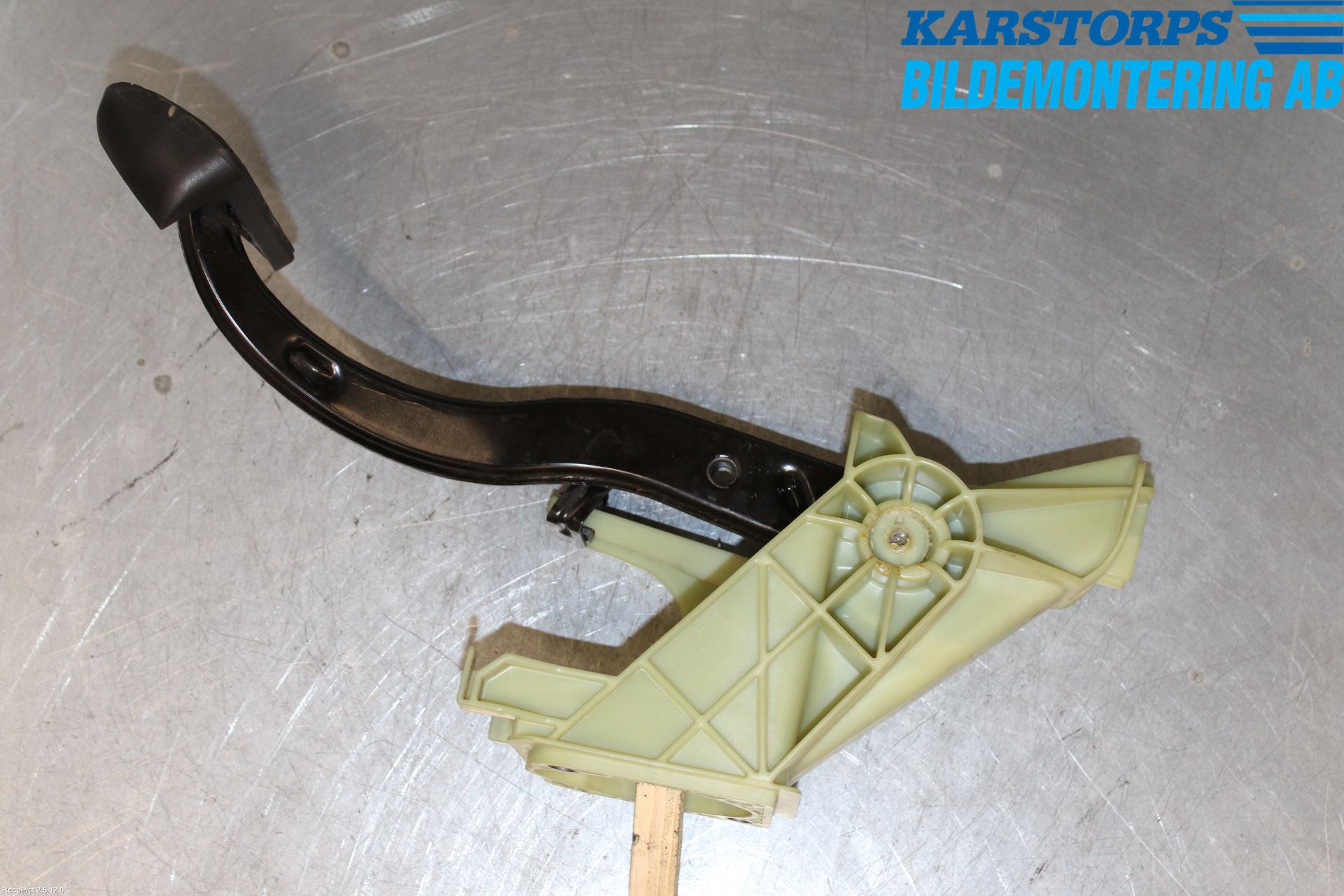 BMW 7 E65/66    00-08 Bremsepedal