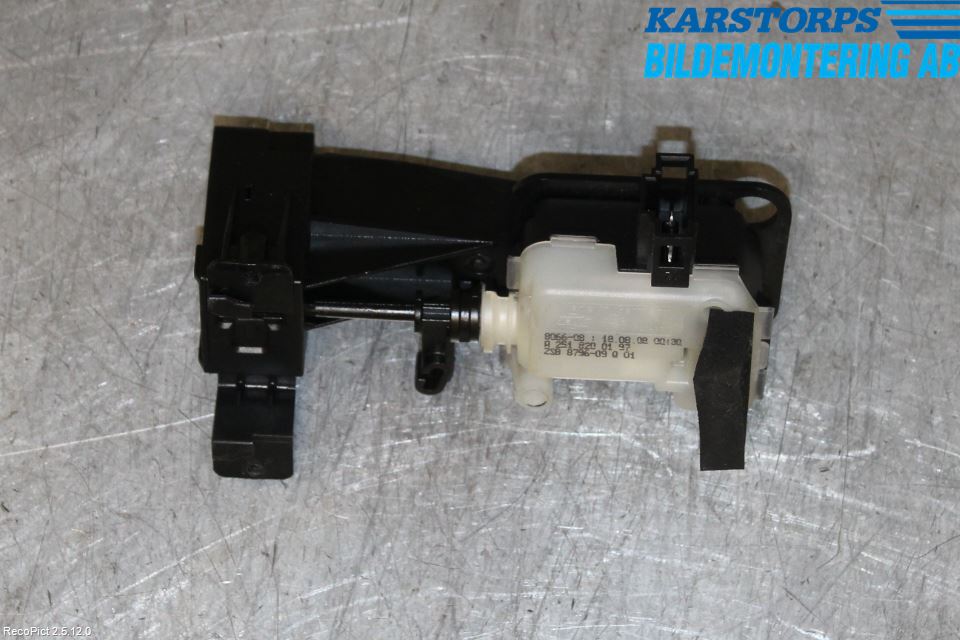Mercedes-Benz MB S-KLASS (W221) 05-13 Sentrallåsmotor Tankluke
