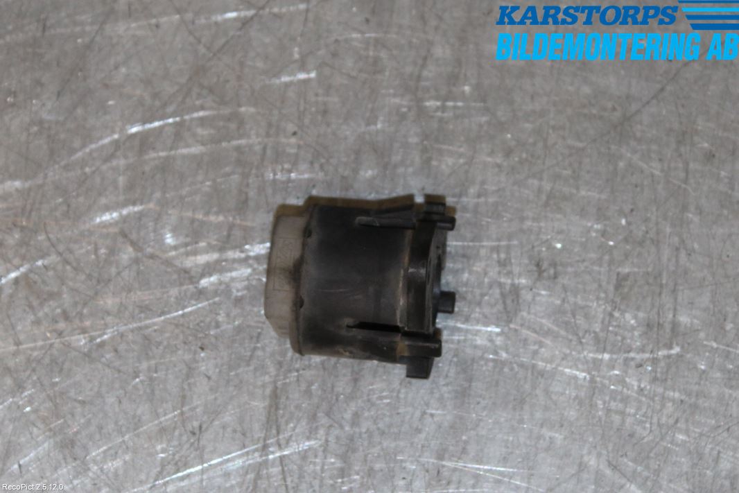 Volvo V50 08-12 Radiator Feste - Ramme - Bjelk