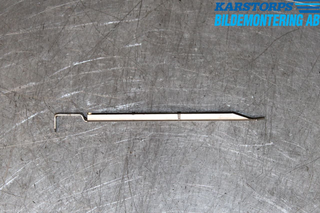 Volvo V50 08-12 Frontlykt Holder-Feste