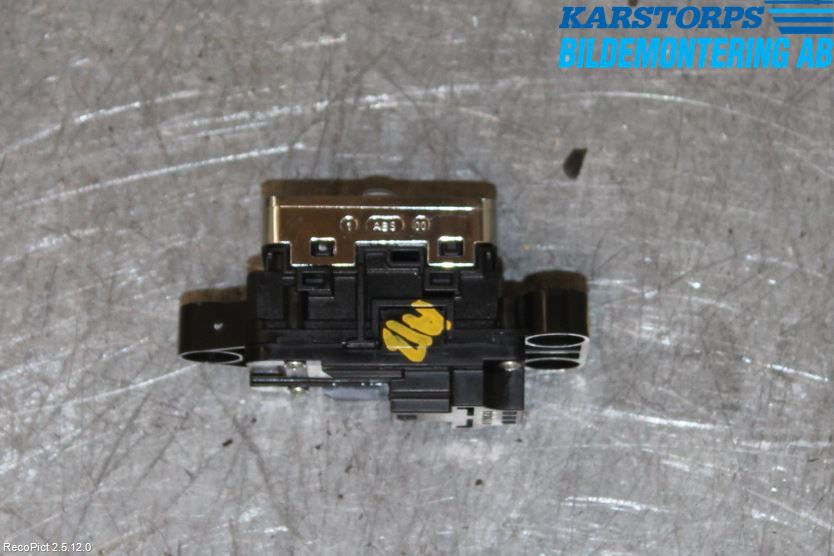 Mercedes-Benz MB S-KLASS (W221) 05-13 Bryter Vindusheis