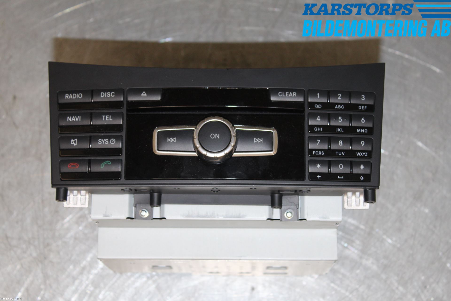 Mercedes-Benz MB E-KLASS (W212) 09-16 Stereo Radio Med Cd