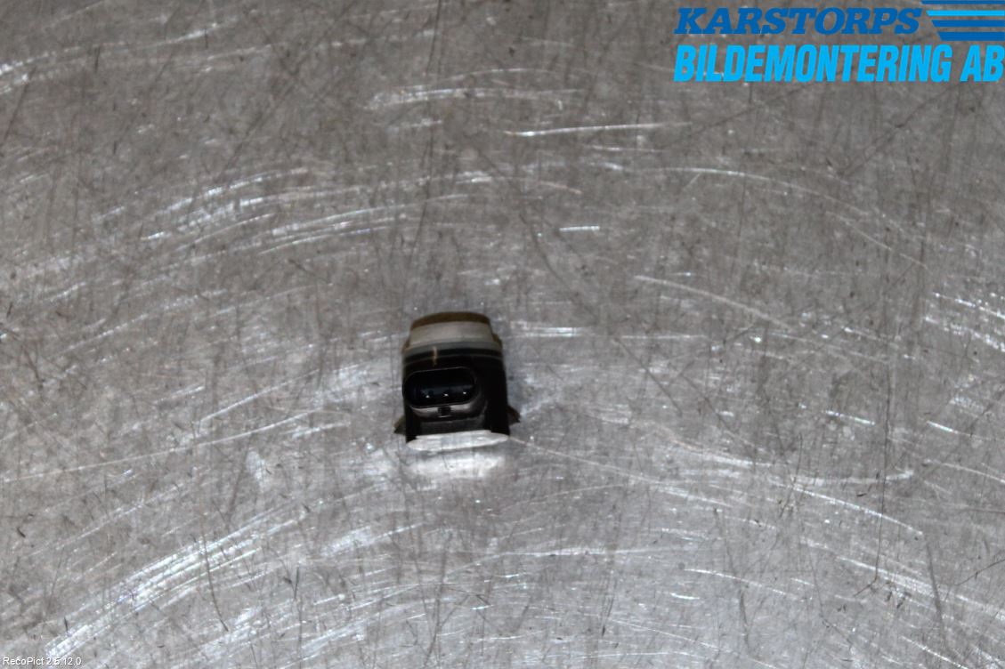 Mercedes-Benz MB E-KLASS (W212) 09-16 Sensor Parkering Front