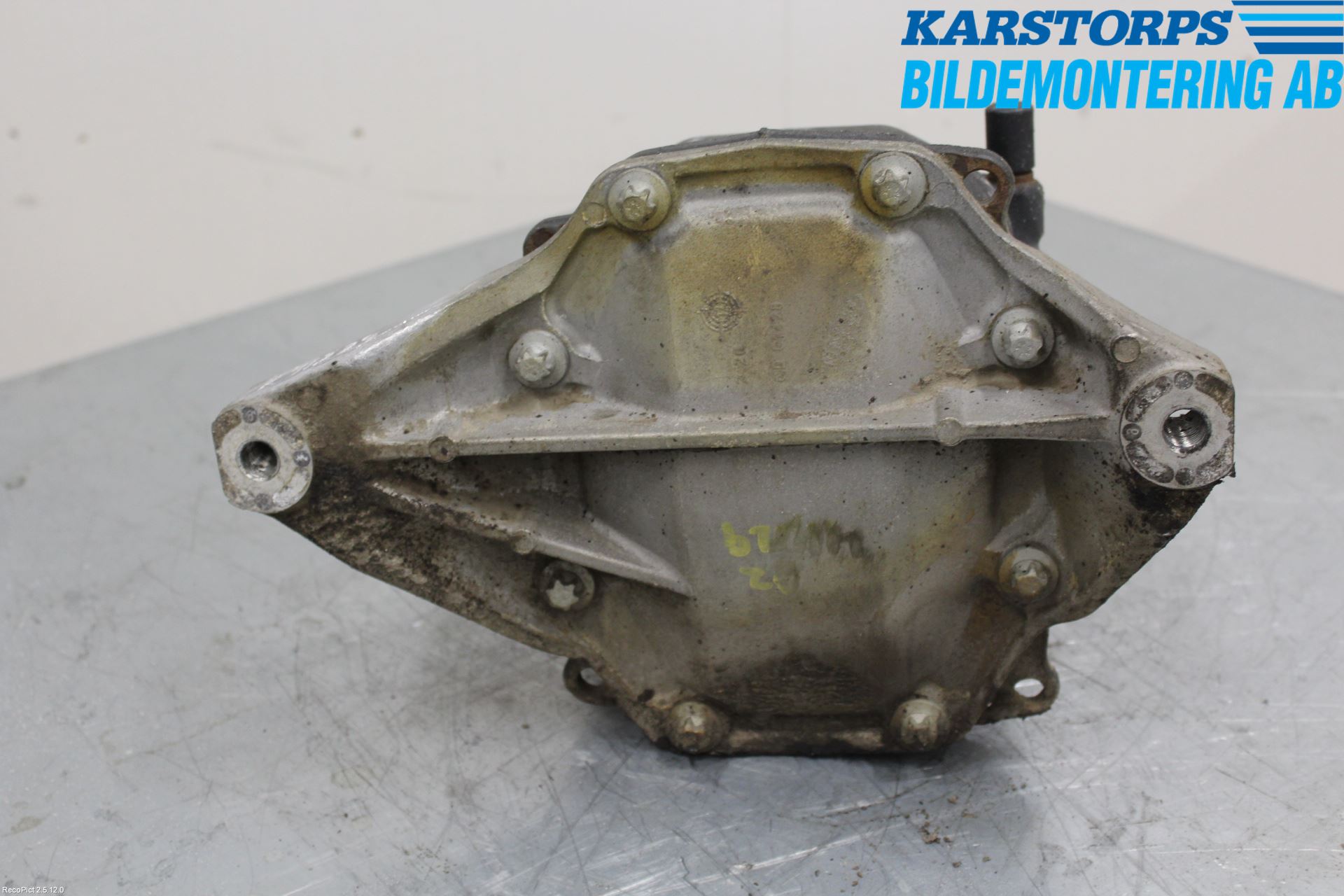 Mercedes-Benz MB E-KLASS (W212) 09-16 Bakaksel Kardang Bak -Diff