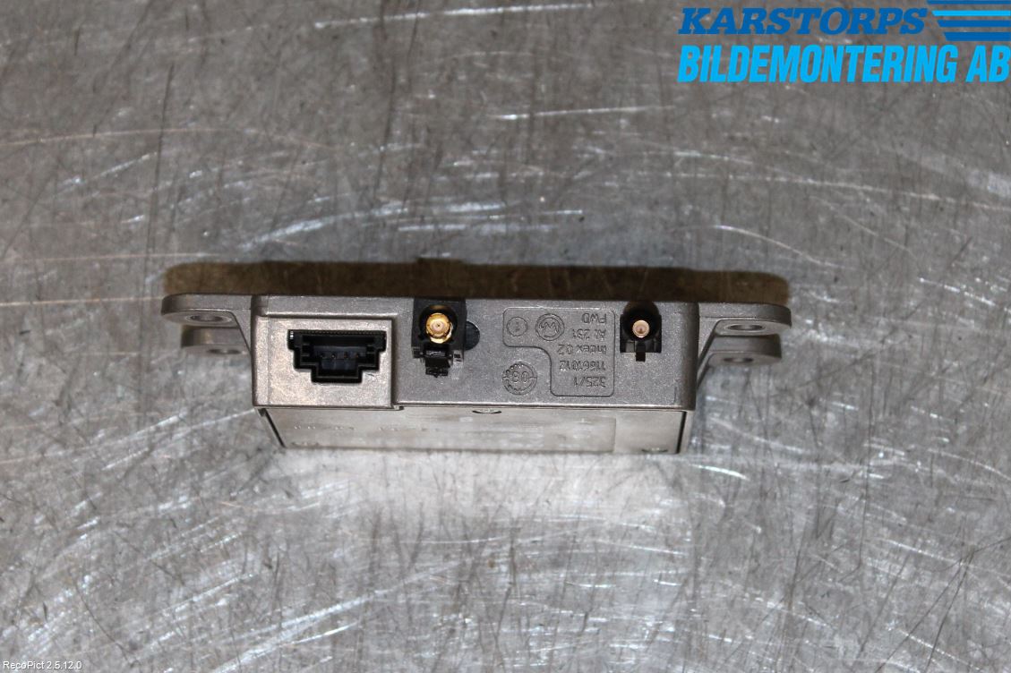 Mercedes-Benz MB S-KLASS (W221) 05-13 Stereo Antenneforsterker