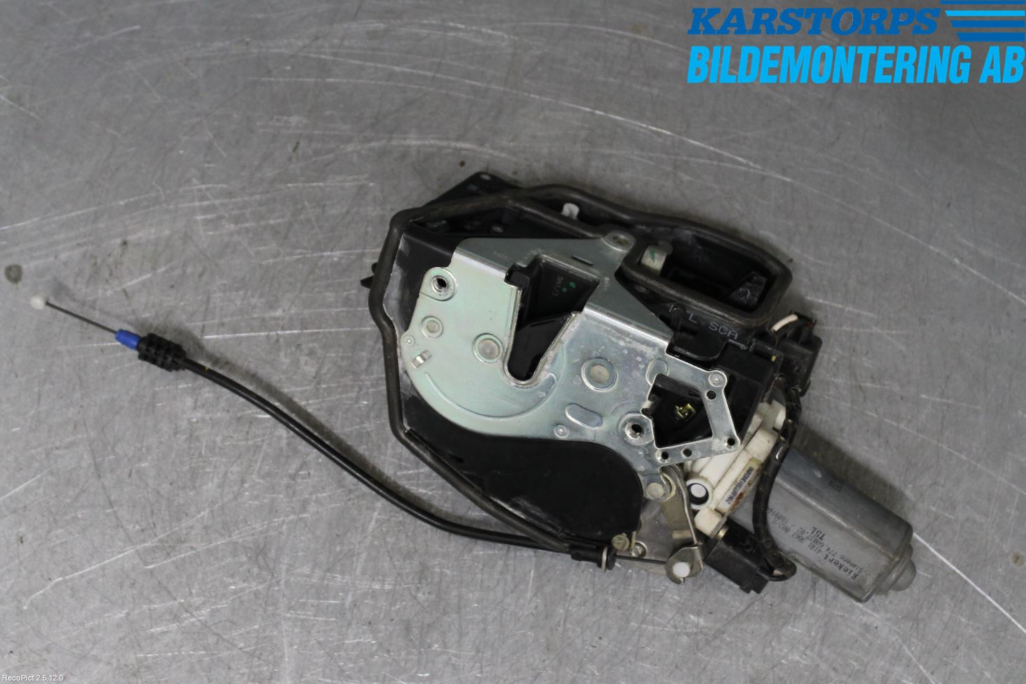 BMW 7 E65/66    00-08 Dørlås - Låsekasse