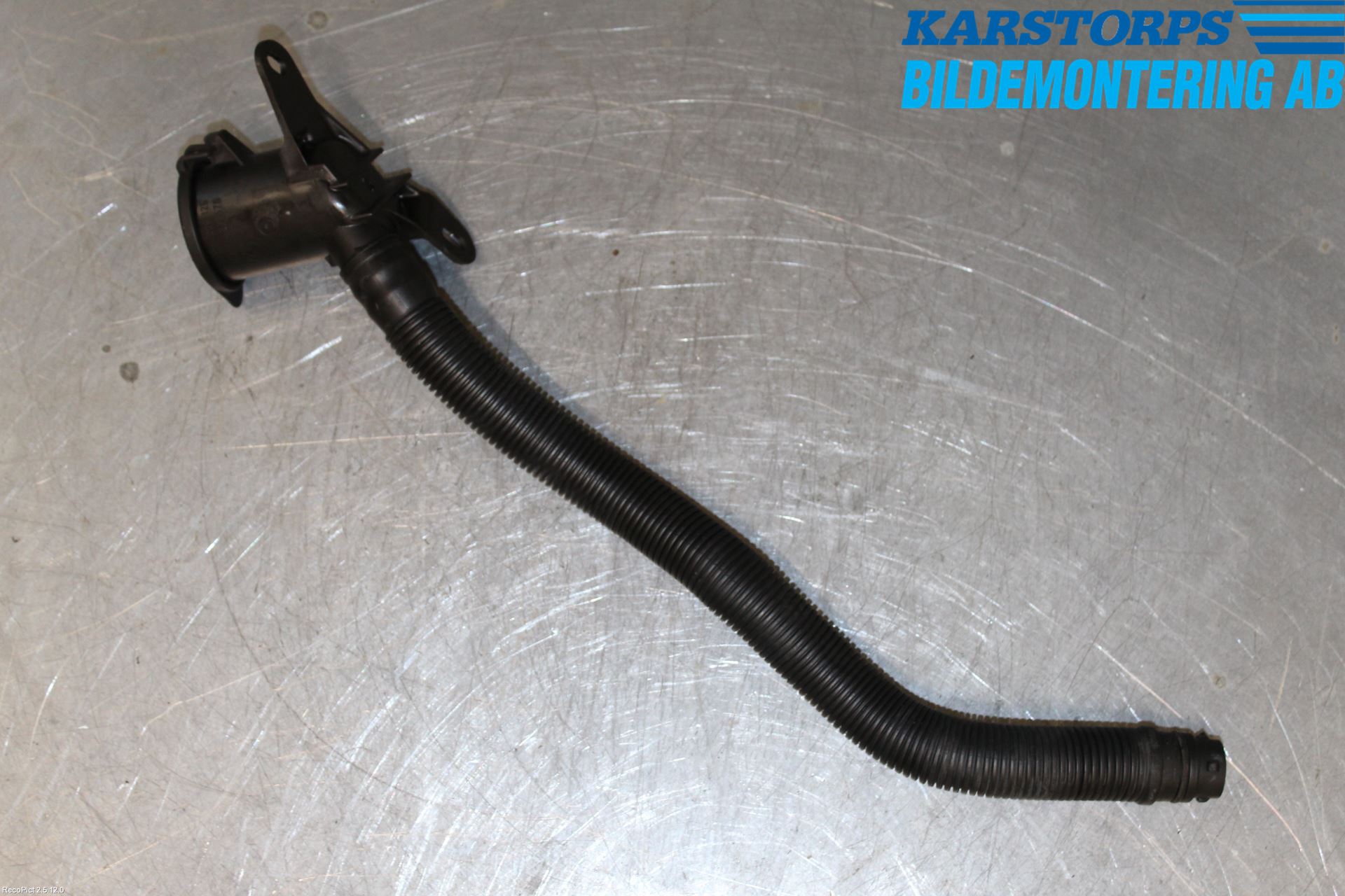 BMW 7 E65/66    00-08 Påfyllingsrør For Vasketank