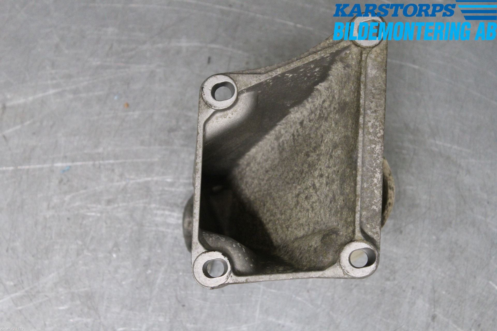 BMW 7 E65/66    00-08 Motor Feste Stål-Alu