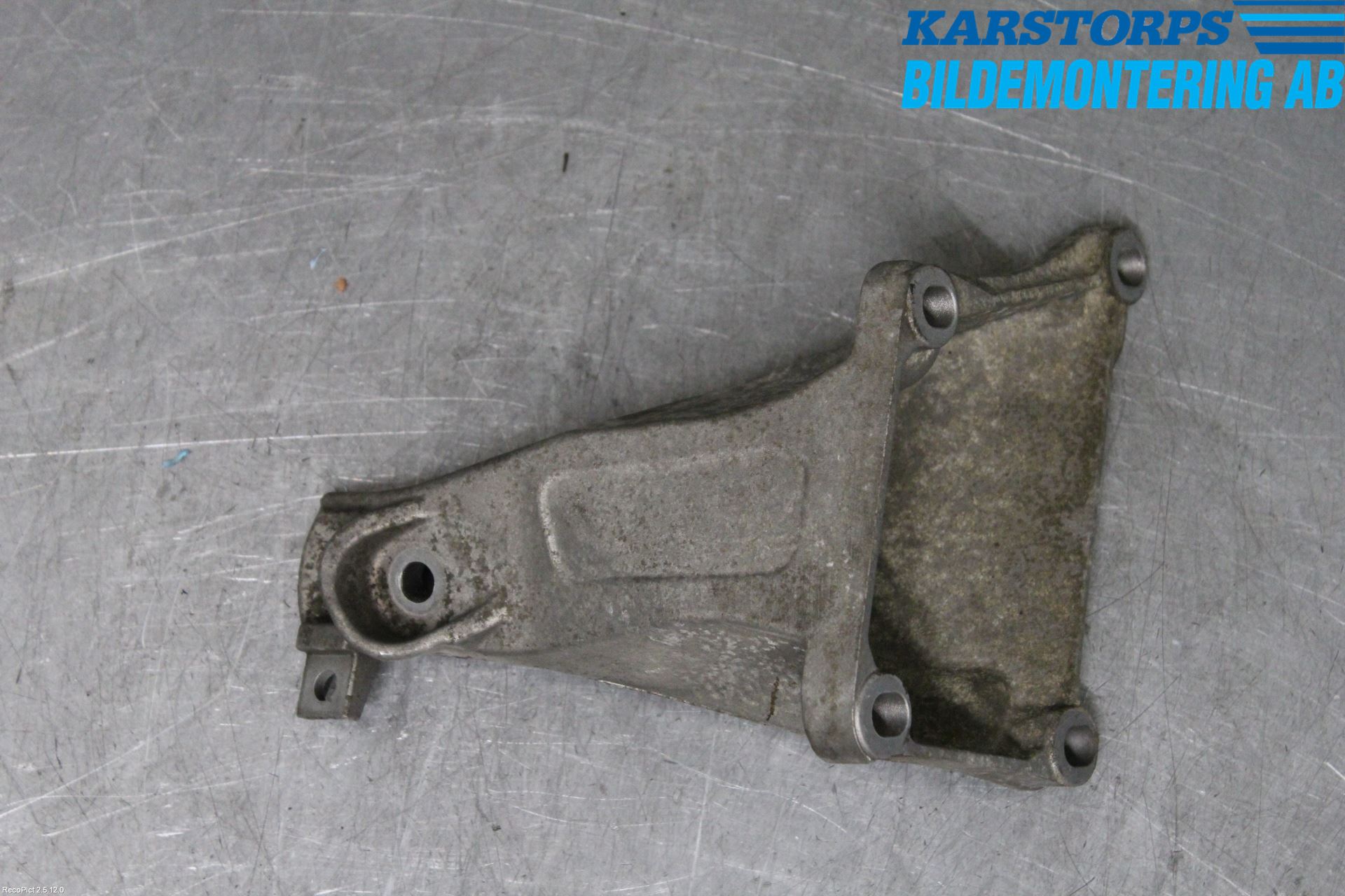 BMW 7 E65/66    00-08 Motor Feste Stål-Alu