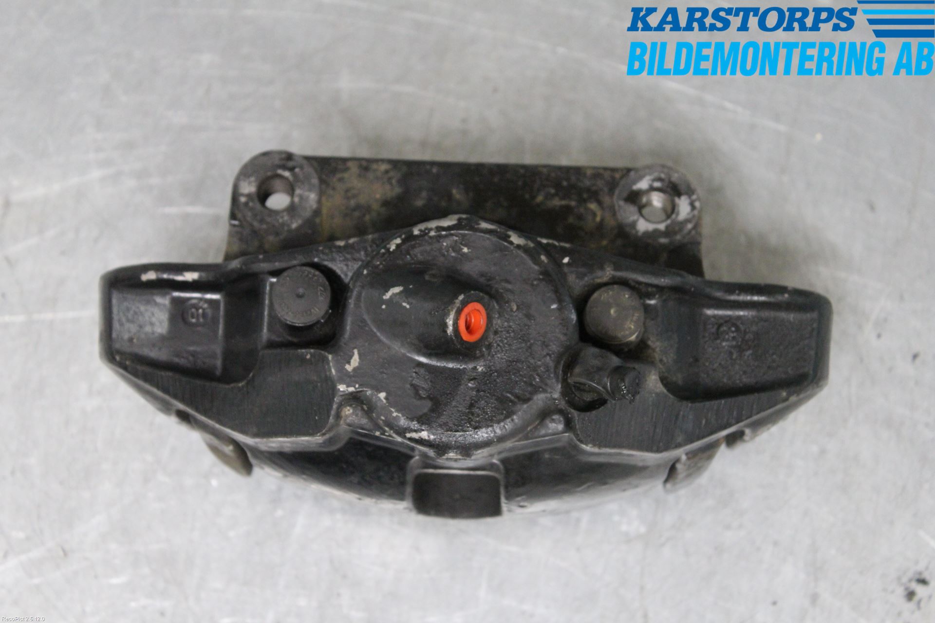 BMW 7 E65/66    00-08 Bremsecaliper Foran Høyre