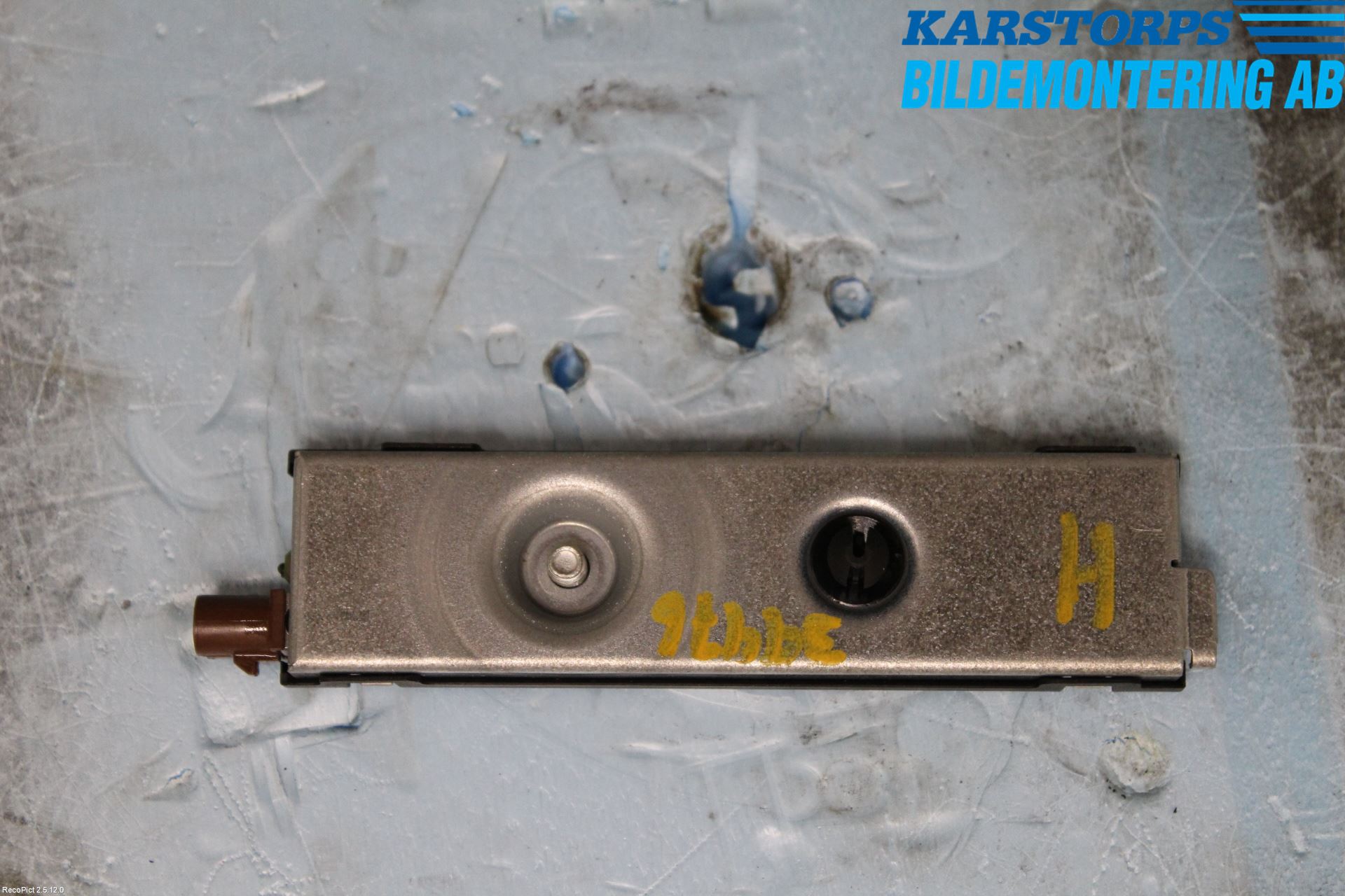 Mercedes-Benz MB A-KLASS (W176) 13-18 Stereo Antenneforsterker