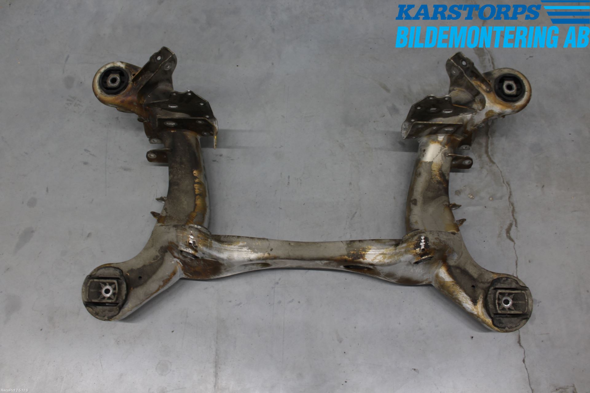 Mercedes-Benz MB S-KLASS (W221) 05-13 Bakaksel Feste Travers-Ramme