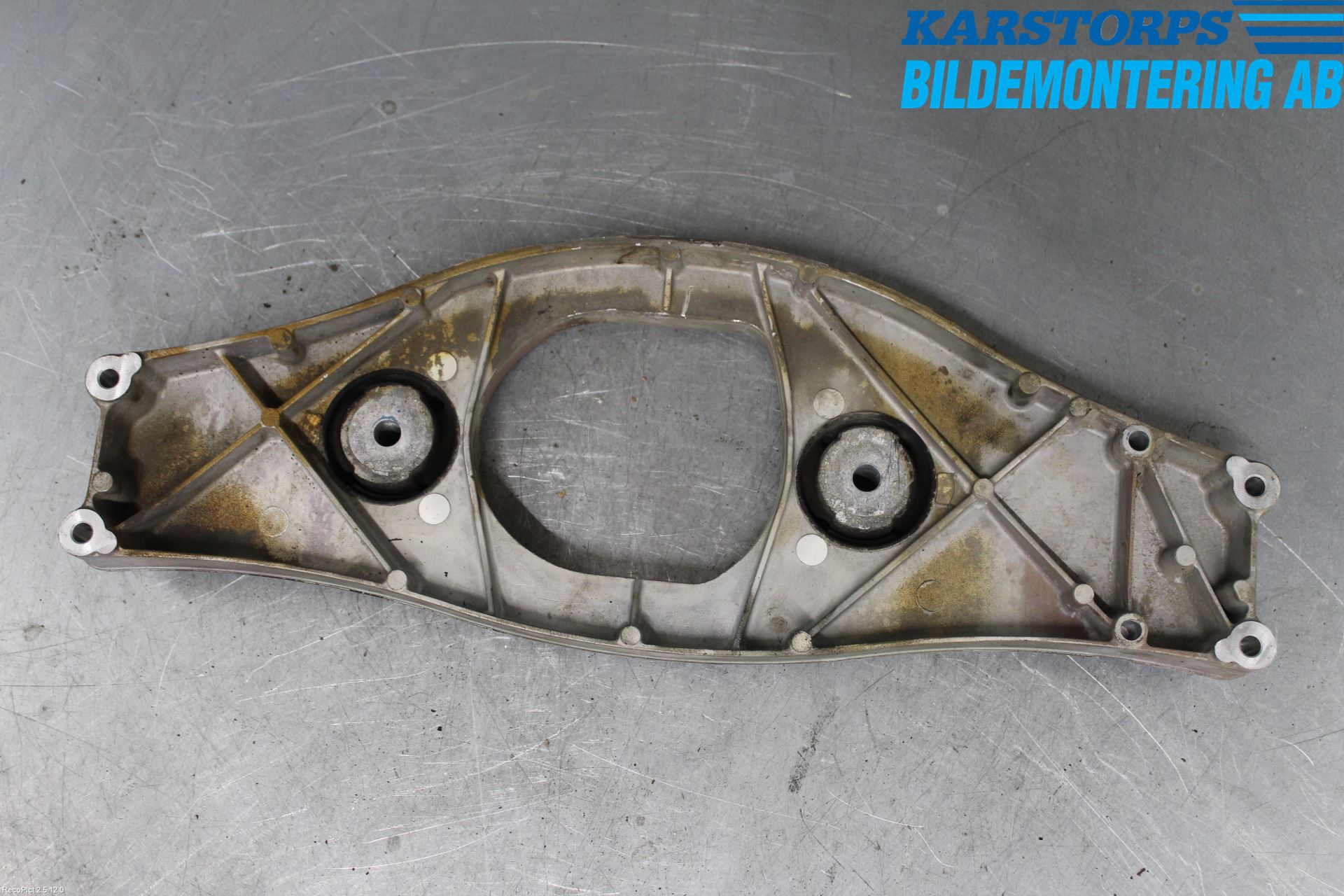 Mercedes-Benz MB S-KLASS (W221) 05-13 Bakaksel Feste Travers-Ramme
