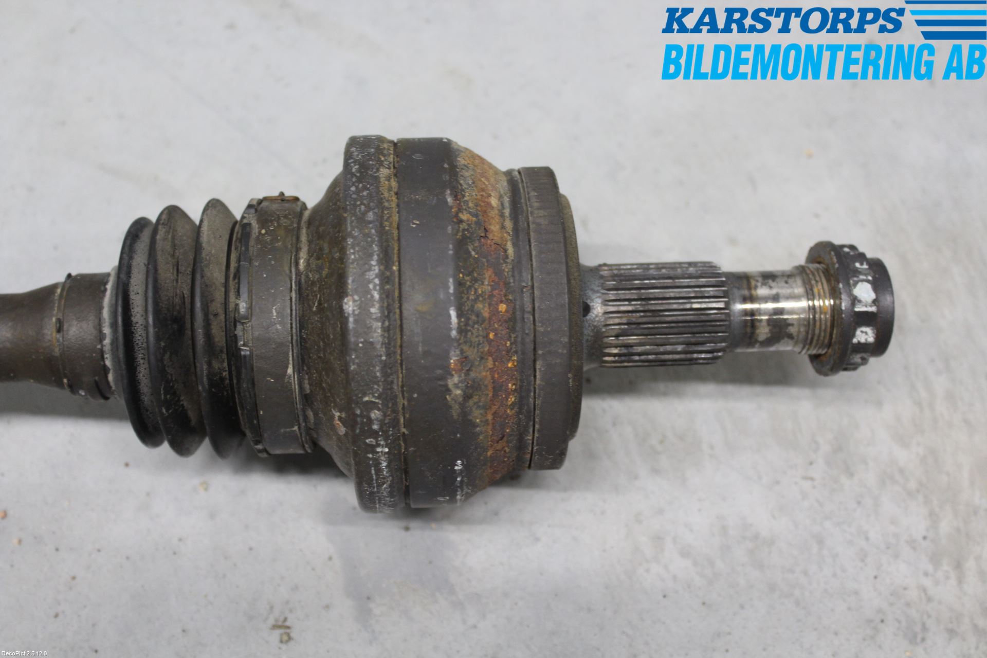 Mercedes-Benz MB S-KLASS (W221) 05-13 Drivaksel Bak Kompl Venstre