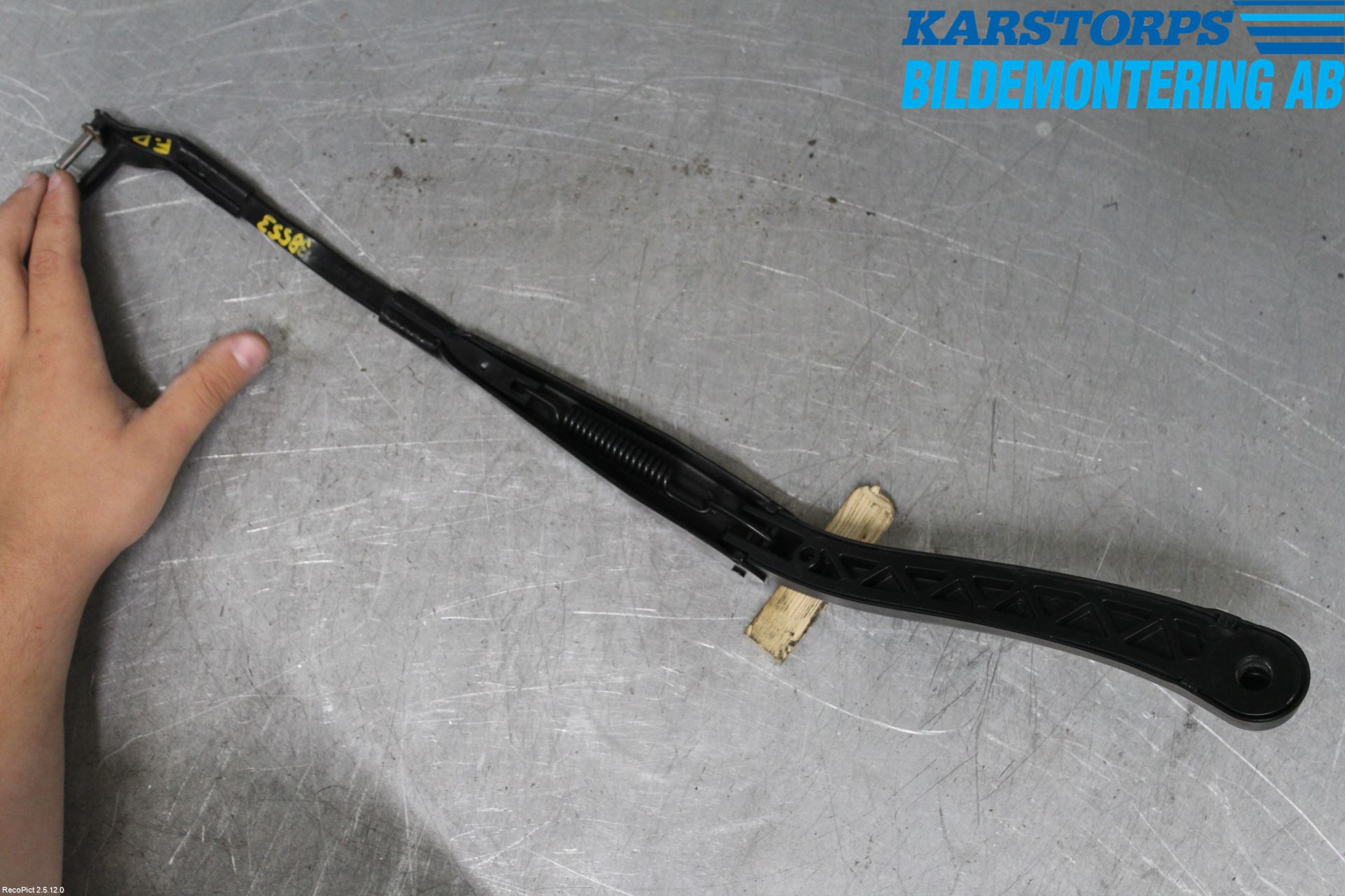 Mercedes-Benz MB E-KLASS (W212) 09-16 Viskerarm-Armer Frontrute