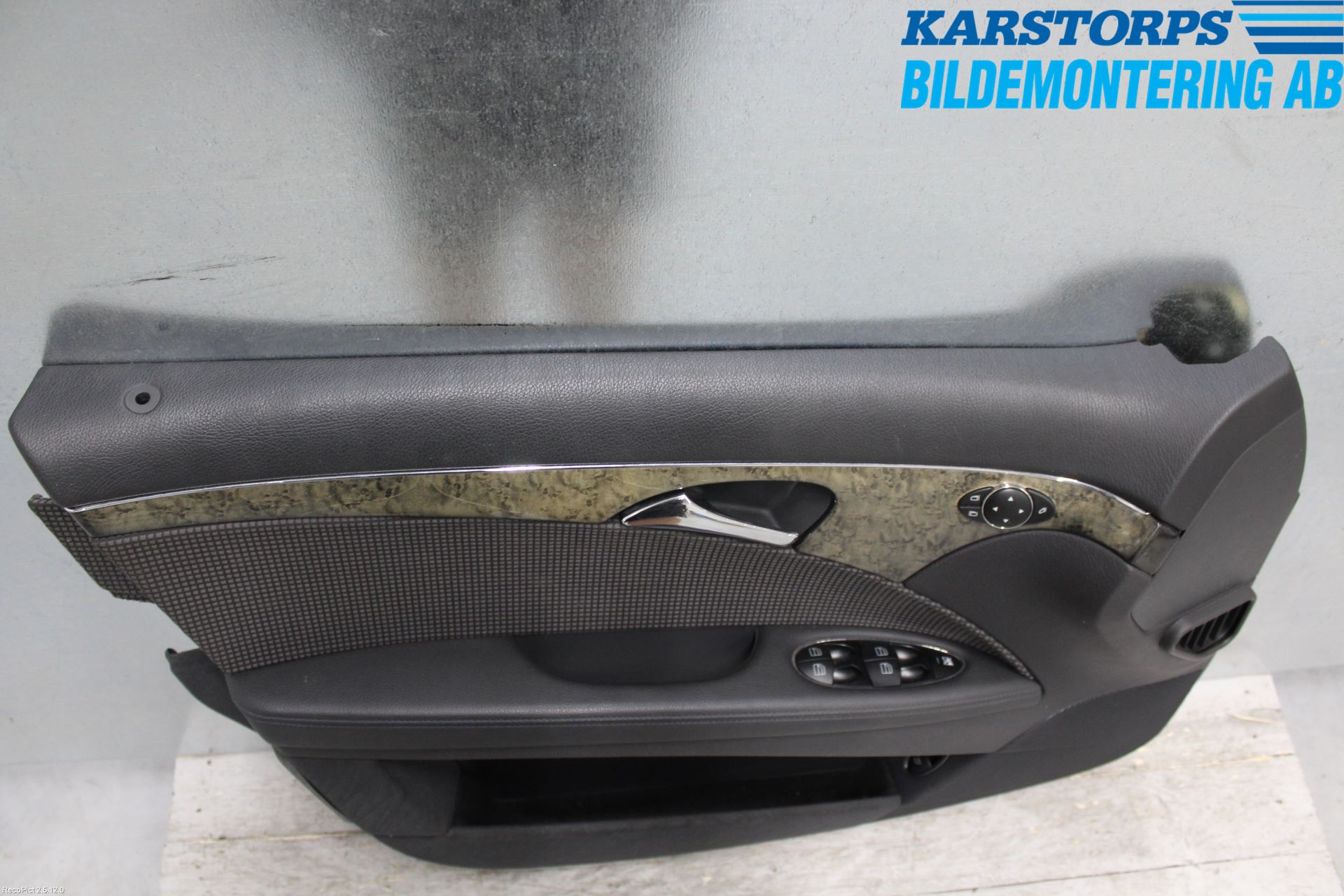 Mercedes-Benz MB E-KLASS (W211) 02-09 Innr Dørtrekk Venstre