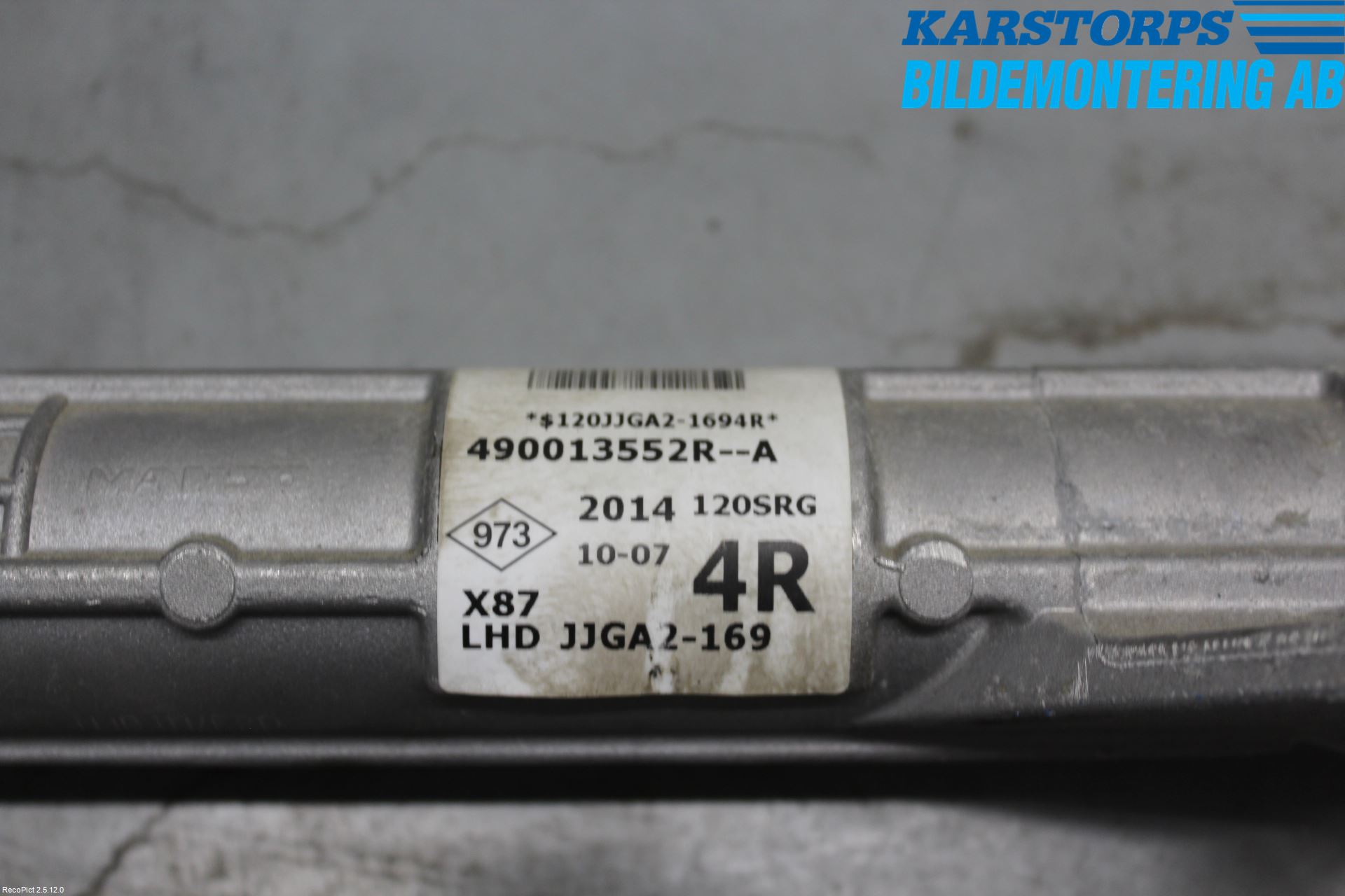 Renault CAPTUR 13-19 Snekke - Tannstang