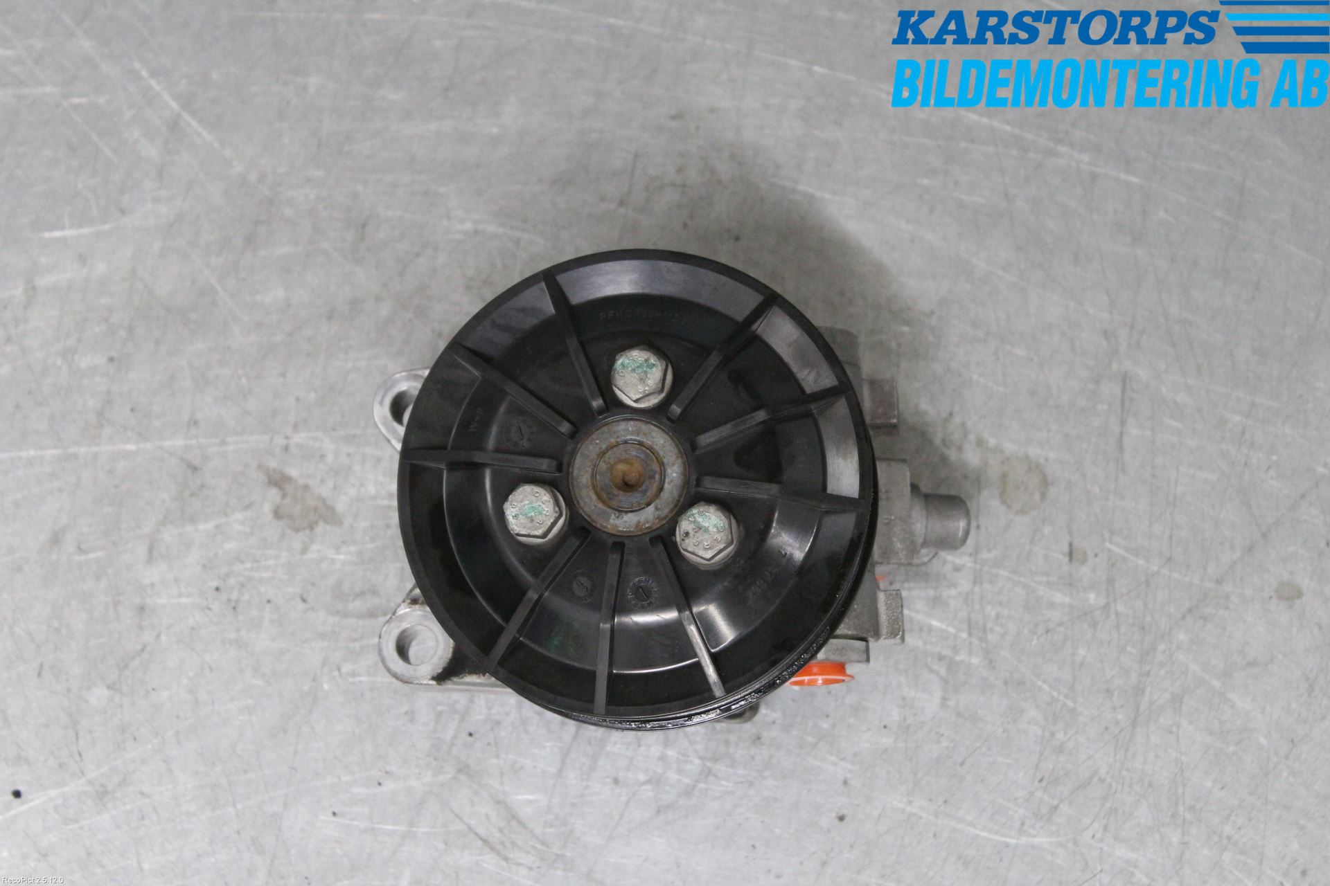 BMW 5 E60/61 Sed/Tou 02-10 Servo Pumpe