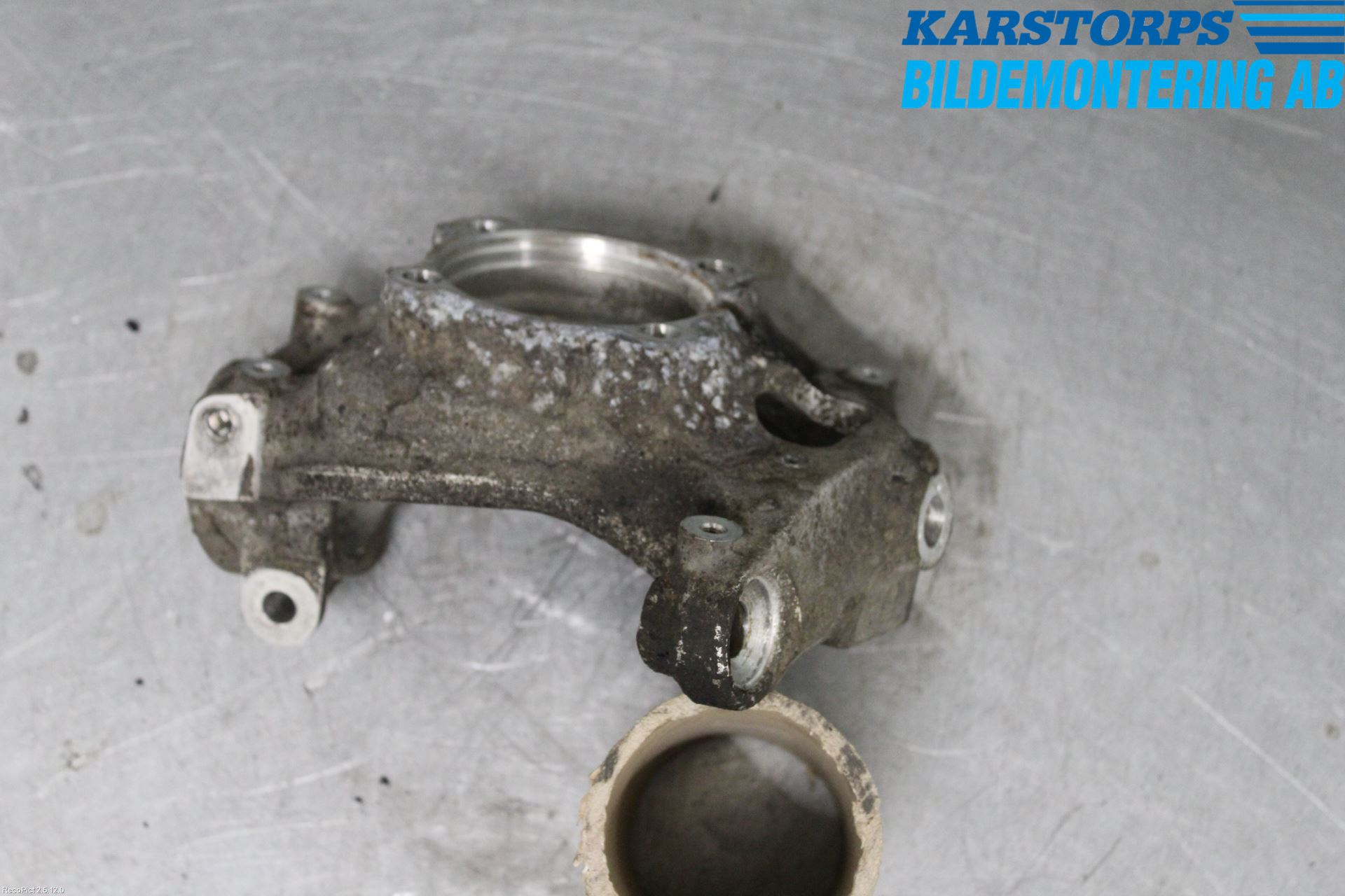 BMW 5 E60/61 Sed/Tou 02-10 Spindel Vf