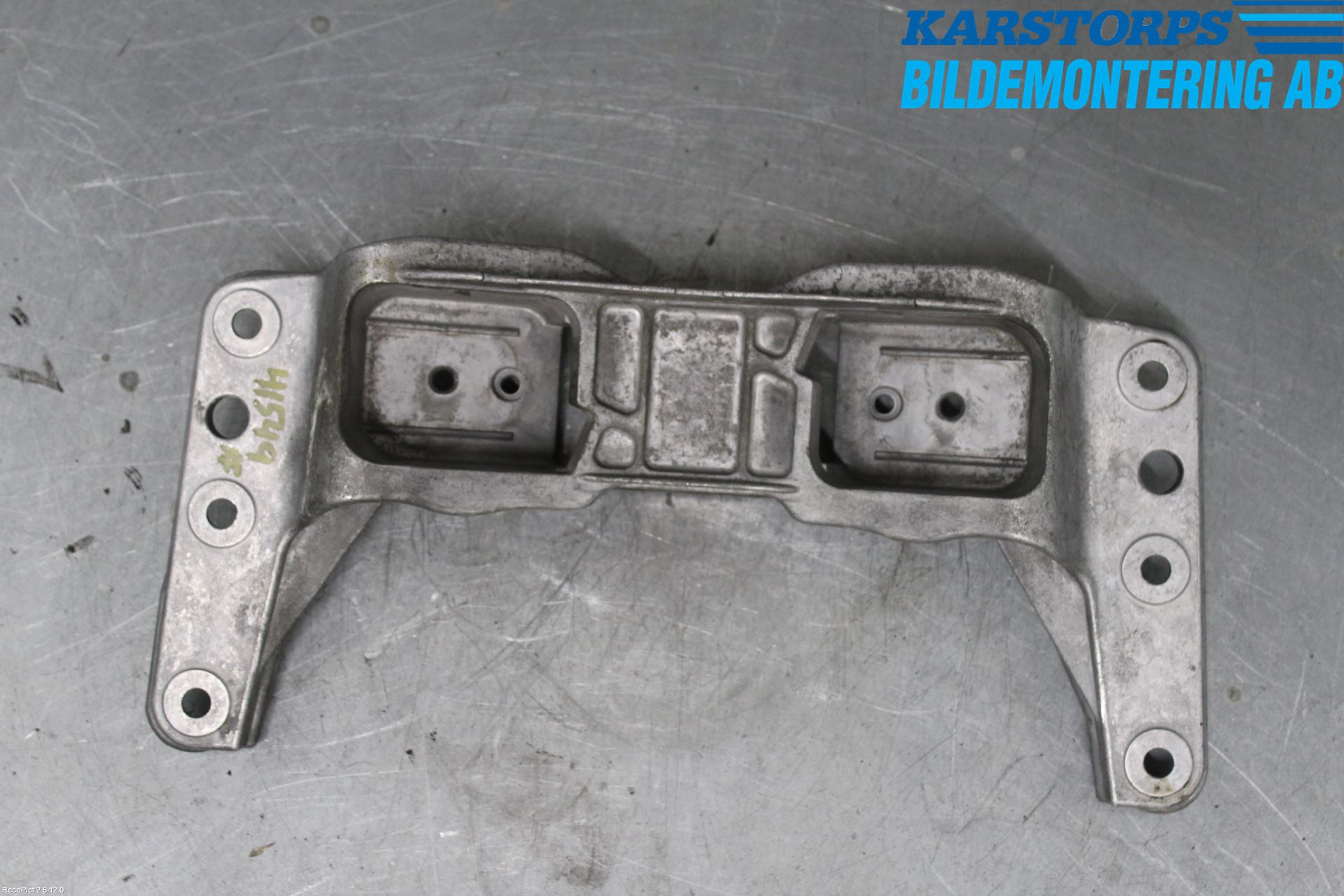 BMW 5 E60/61 Sed/Tou 02-10 Gearkasse Bjelke - Travers