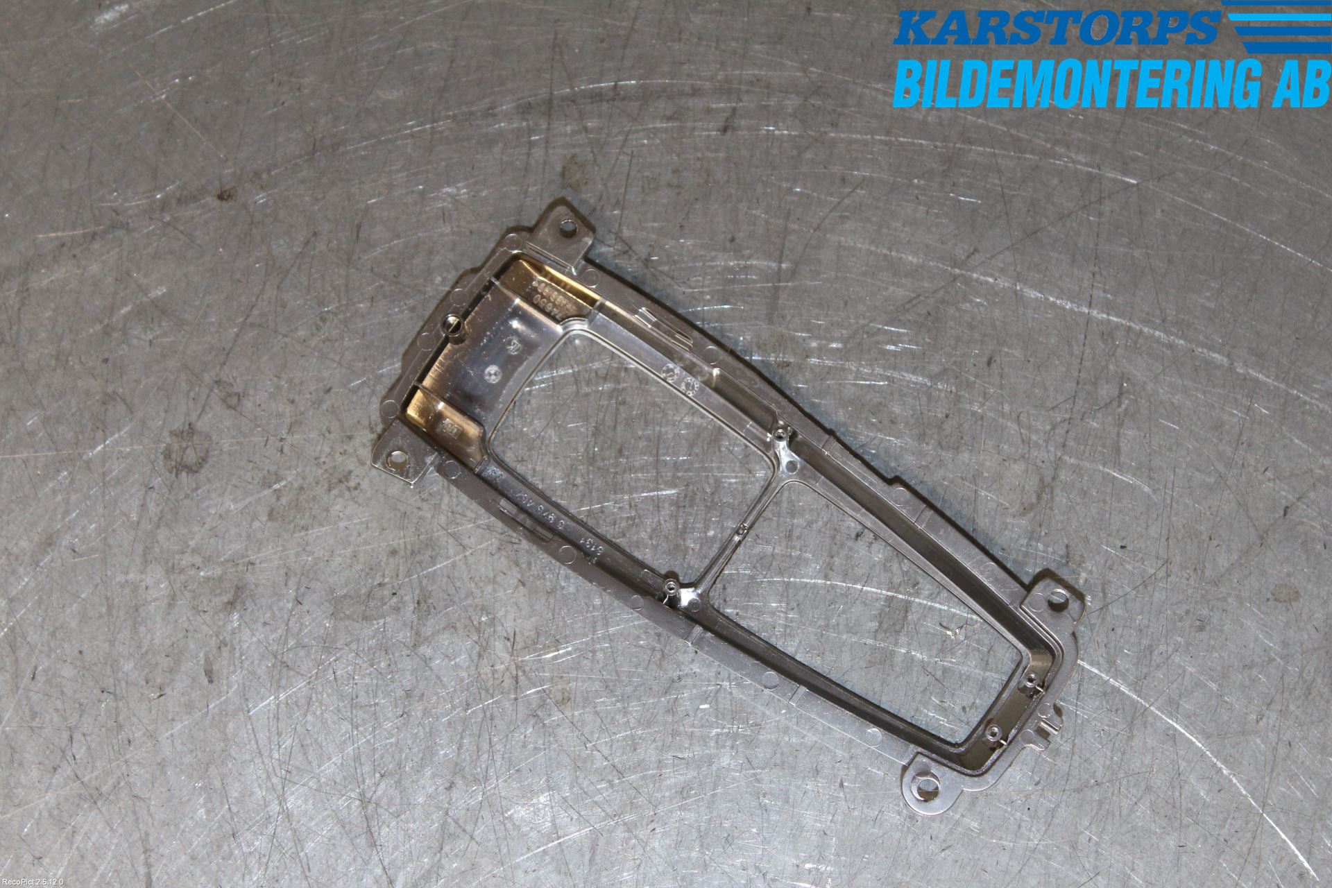 BMW X5 E70 07-13 Innr Konsoll-Lomme