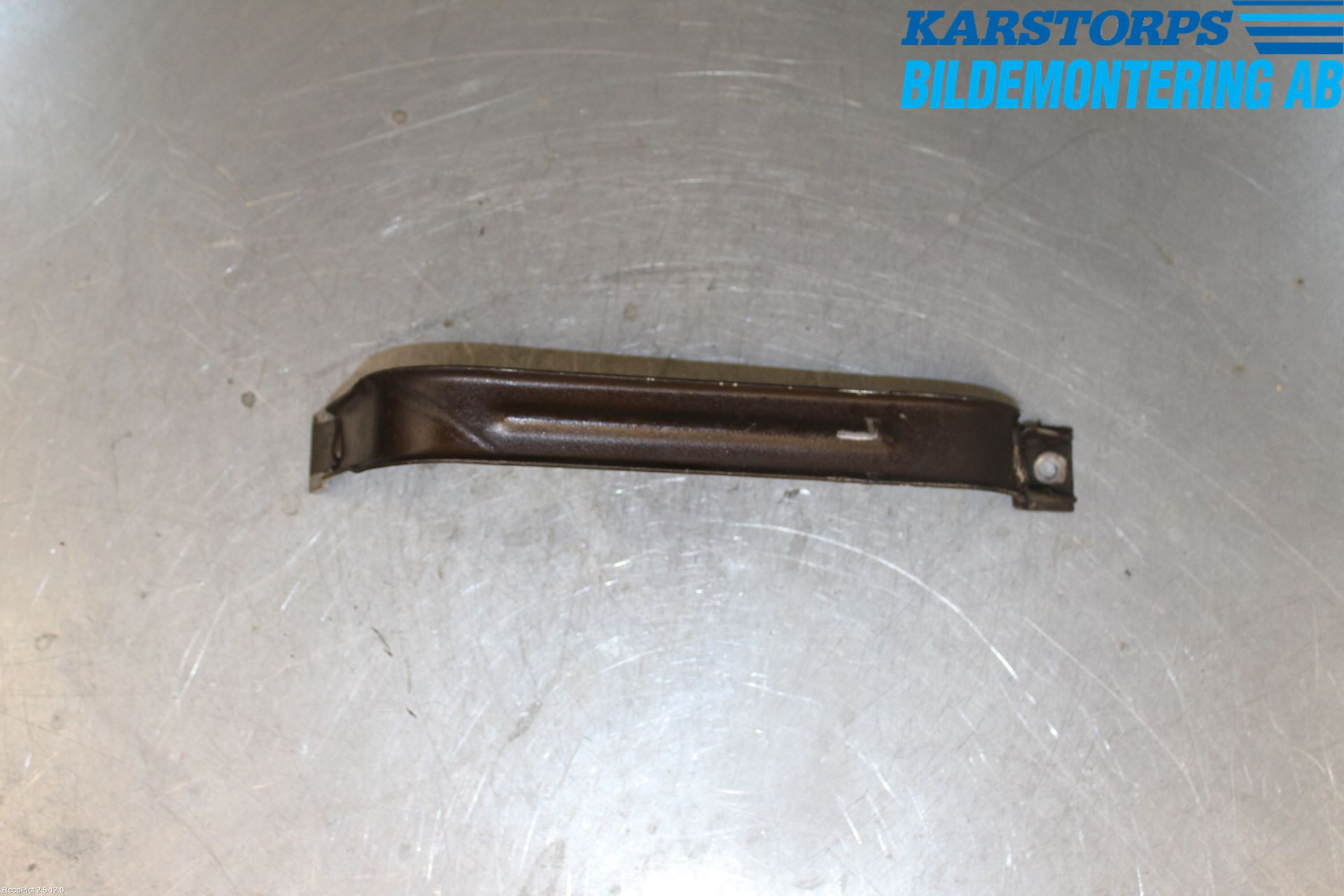 Isuzu D-MAX Drivstofftank Bånd-Feste