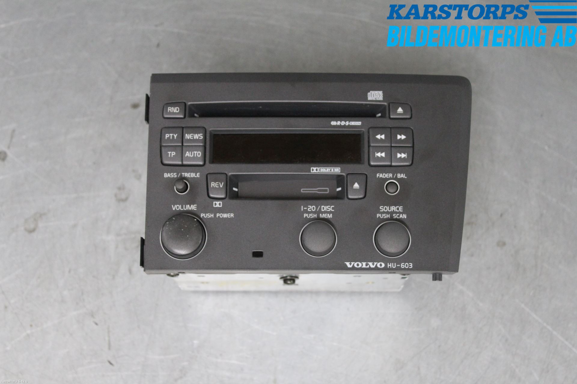 Volvo V70 00-04 Stereo Radio Med Cd