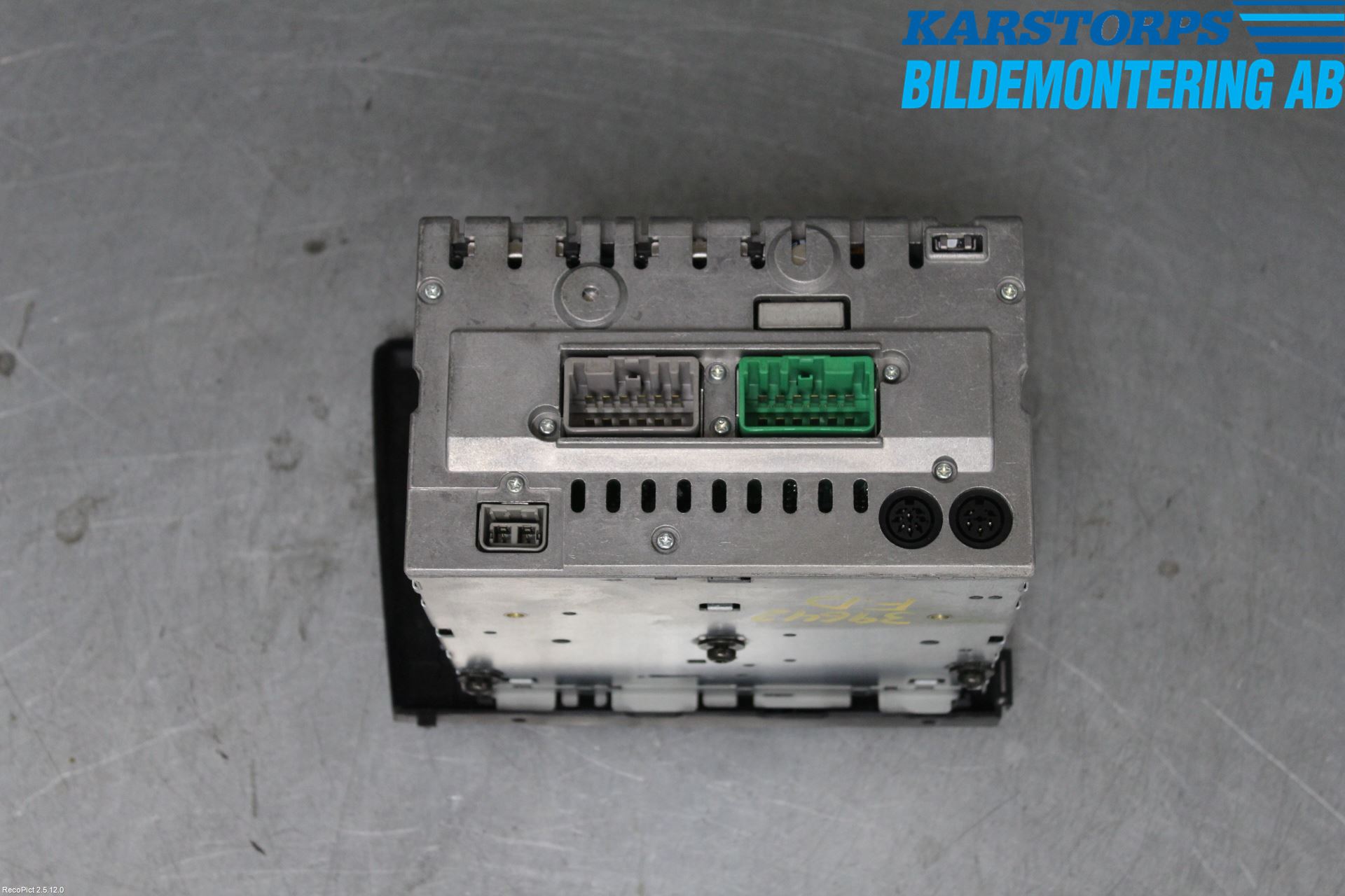 Volvo V70 00-04 Stereo Radio Med Cd