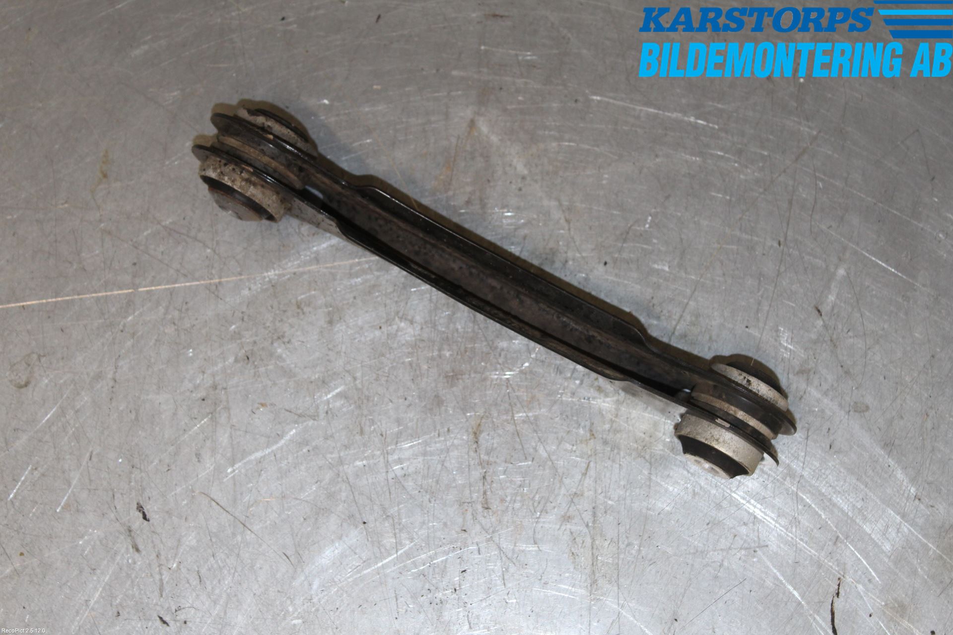 BMW 3 F30/F31/F80 12-19 Bakaksel Momentstag