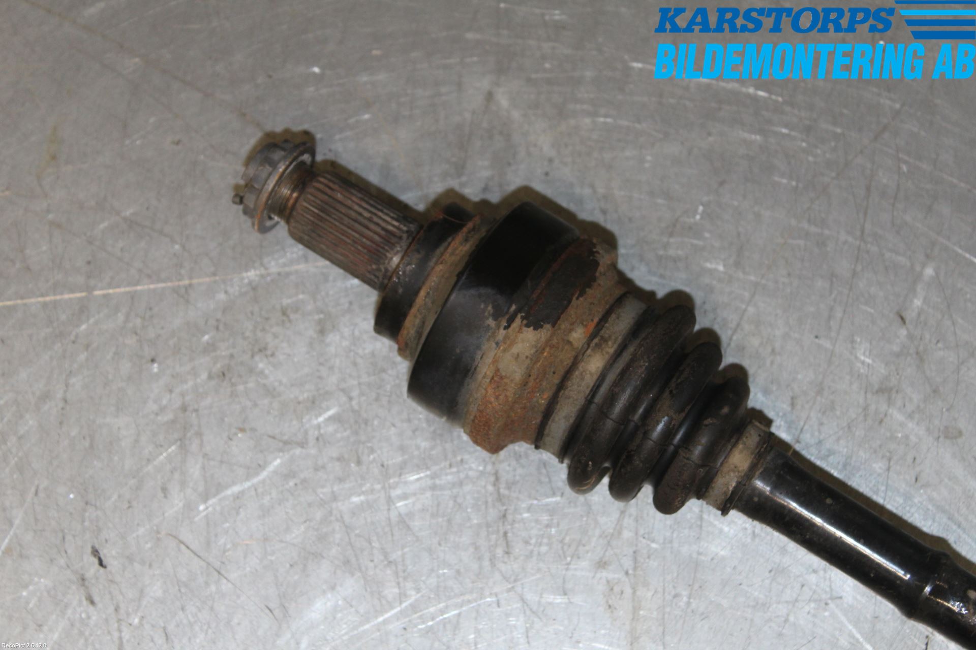 BMW 3 F30/F31/F80 12-19 Drivaksel Bak Kompl Høyre