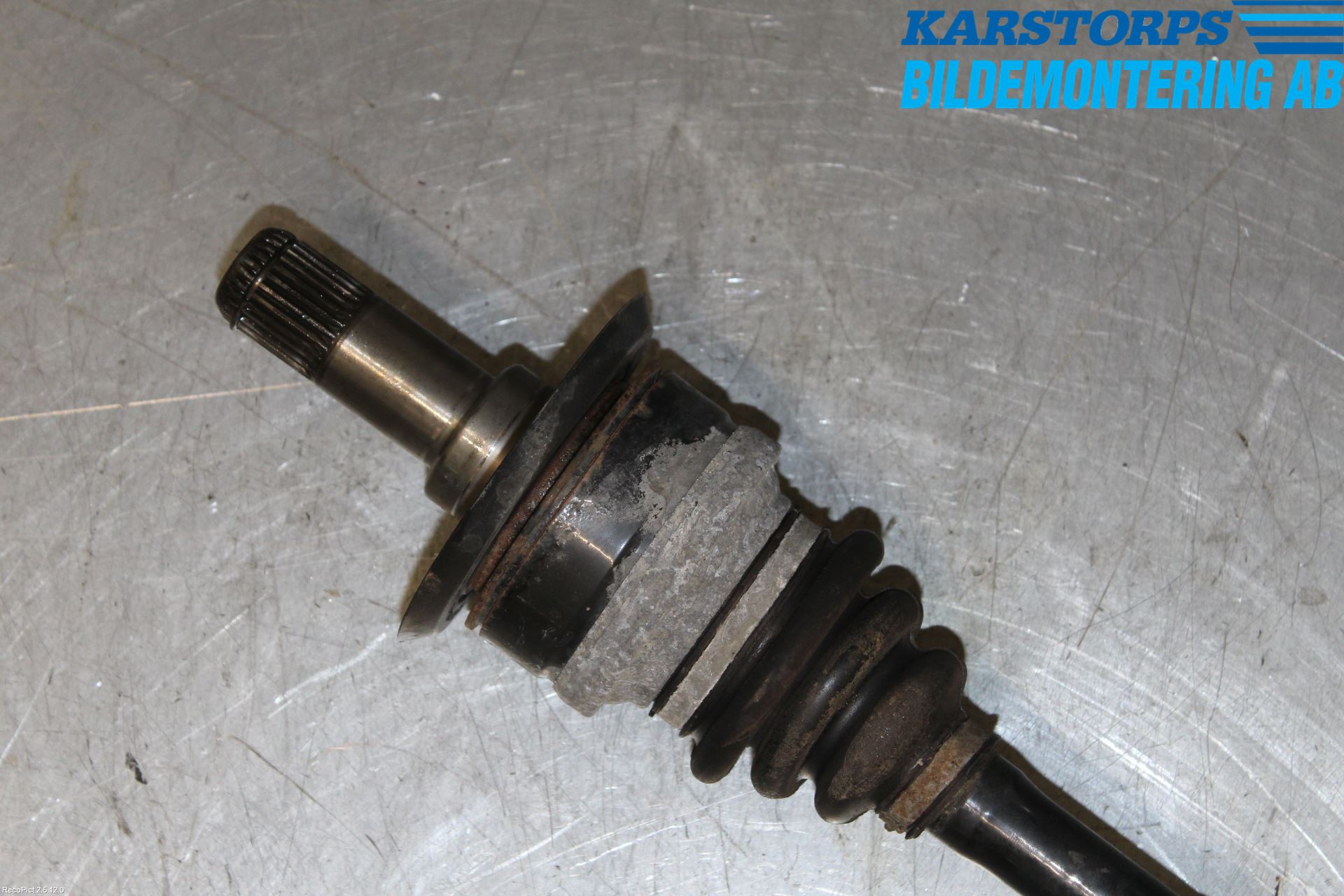 BMW 3 F30/F31/F80 12-19 Drivaksel Bak Kompl Høyre